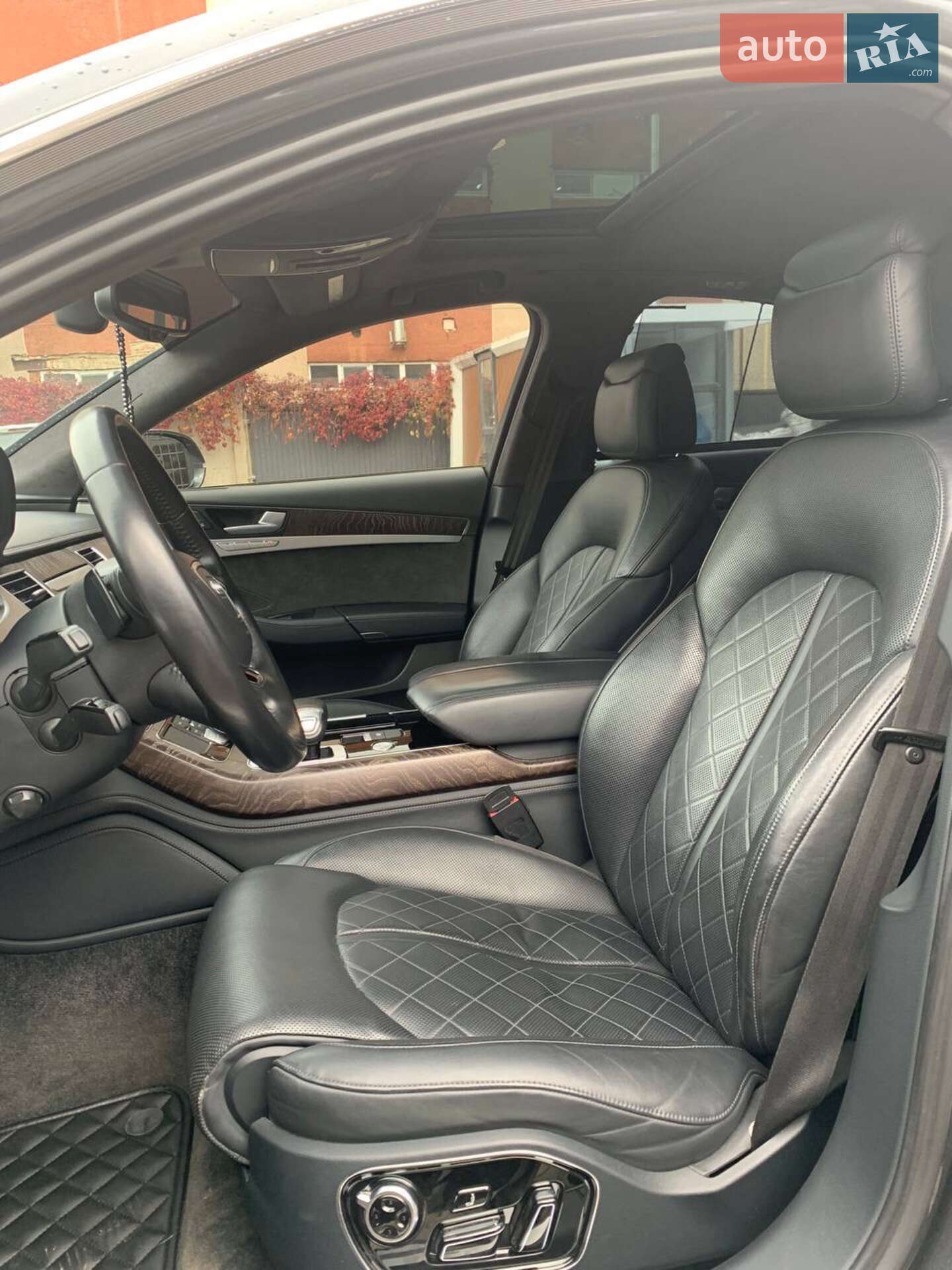 Audi A8 2014 VIN WAUJGAFD0FN009905 фото оголошення 53 з 68