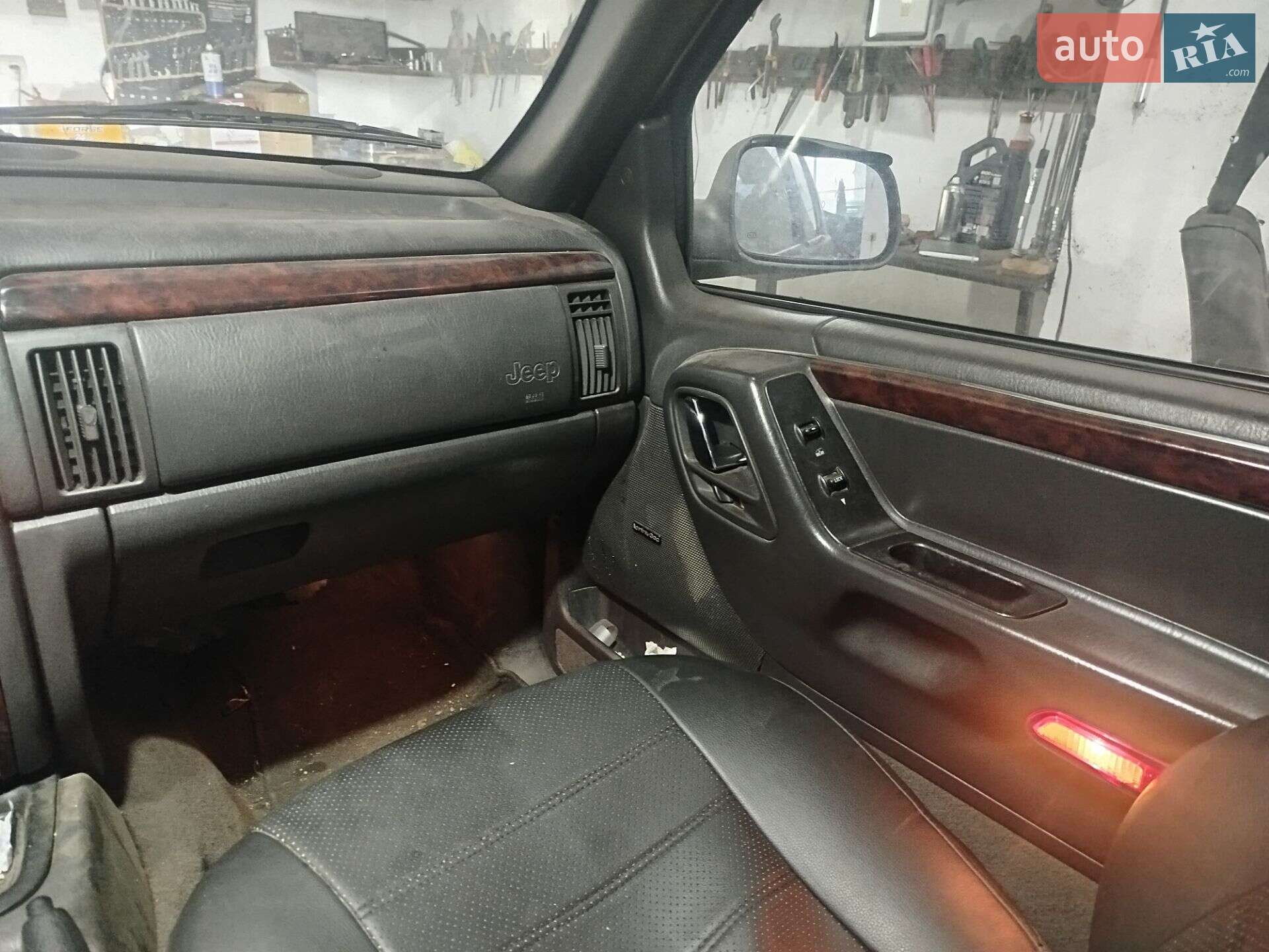 Jeep Grand Cherokee 2001 VIN 1J4GWB8461Y514481 фото оголошення 2 з 13