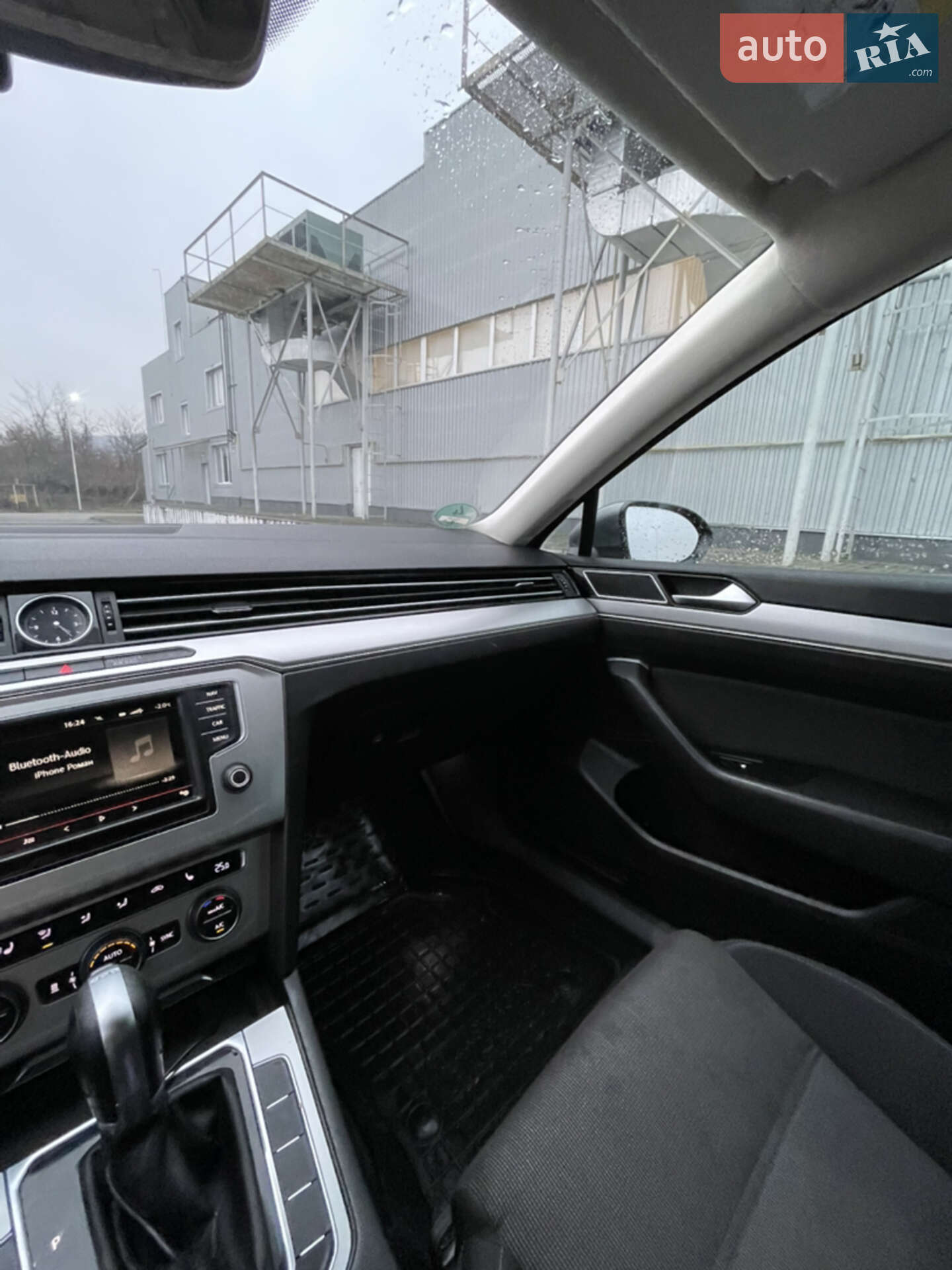 Volkswagen Passat 2015 VIN WVWZZZ3CZGE037002 фото оголошення 2 з 9