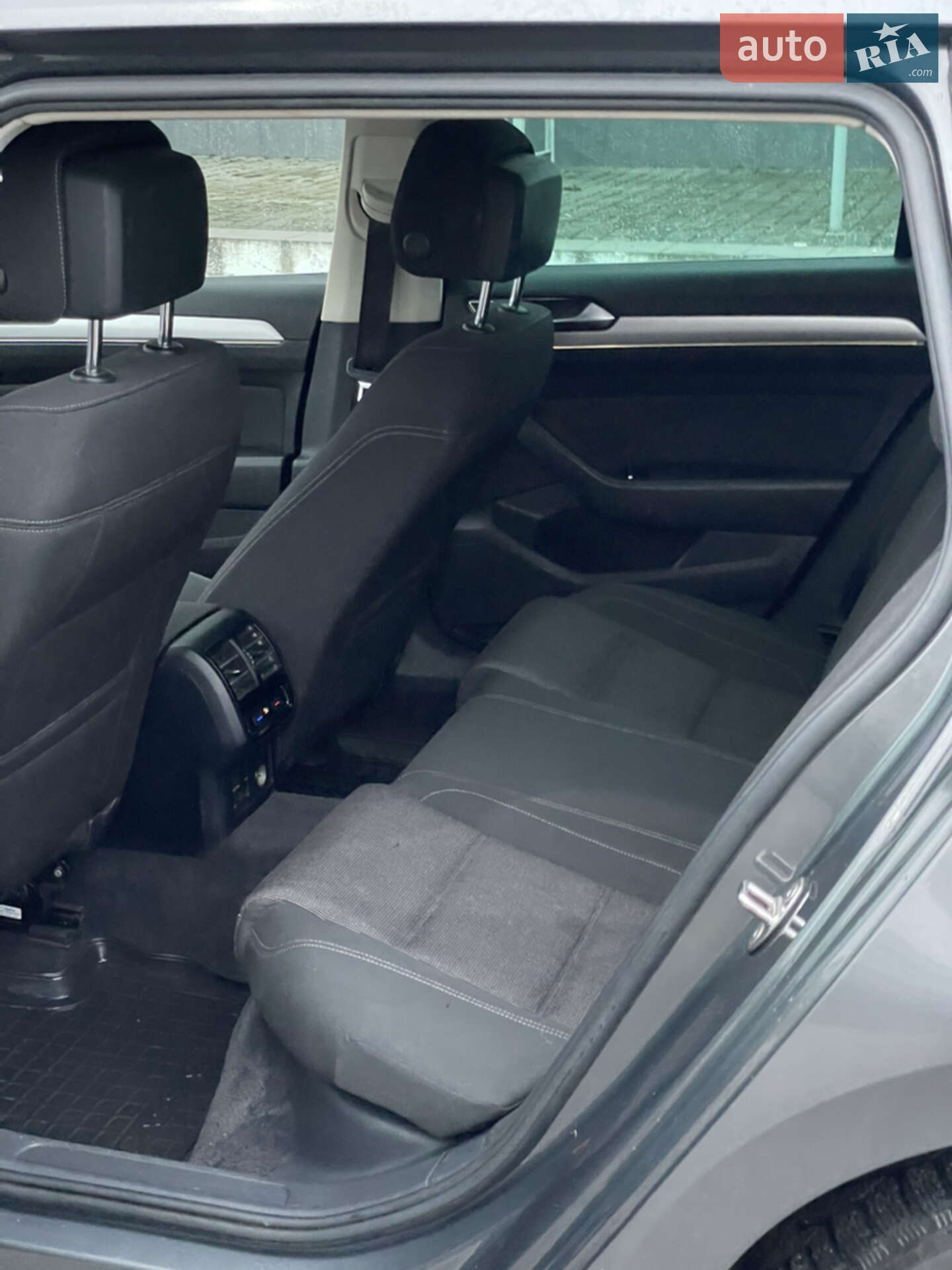 Volkswagen Passat 2015 VIN WVWZZZ3CZGE037002 фото оголошення 6 з 9