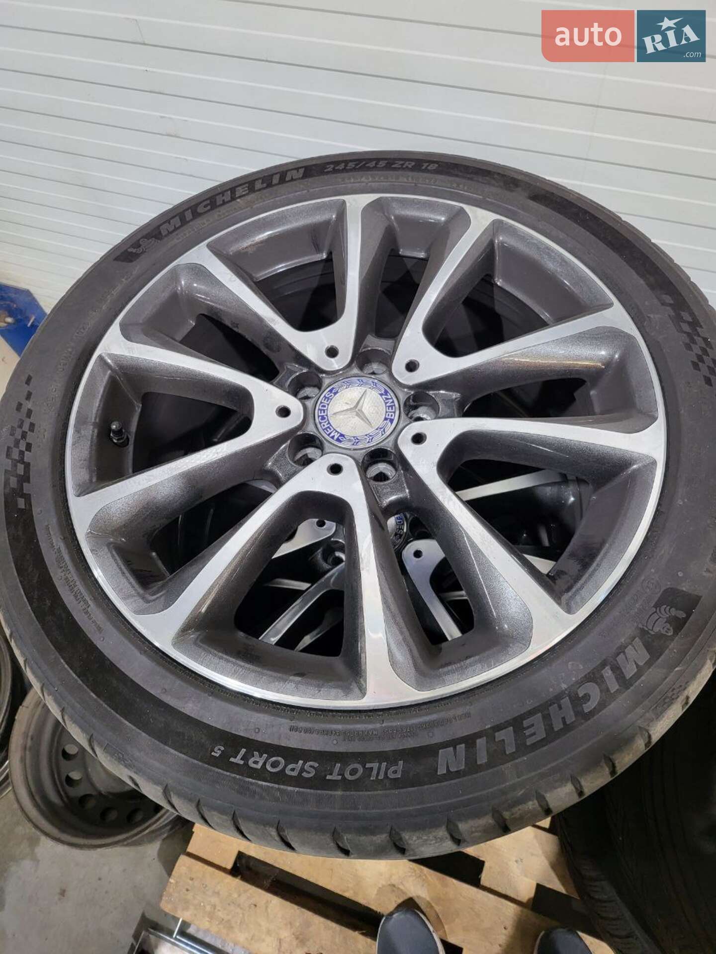 Mercedes-Benz E-Class 2017 VIN WDD2130421A111431 фото оголошення 11 з 12