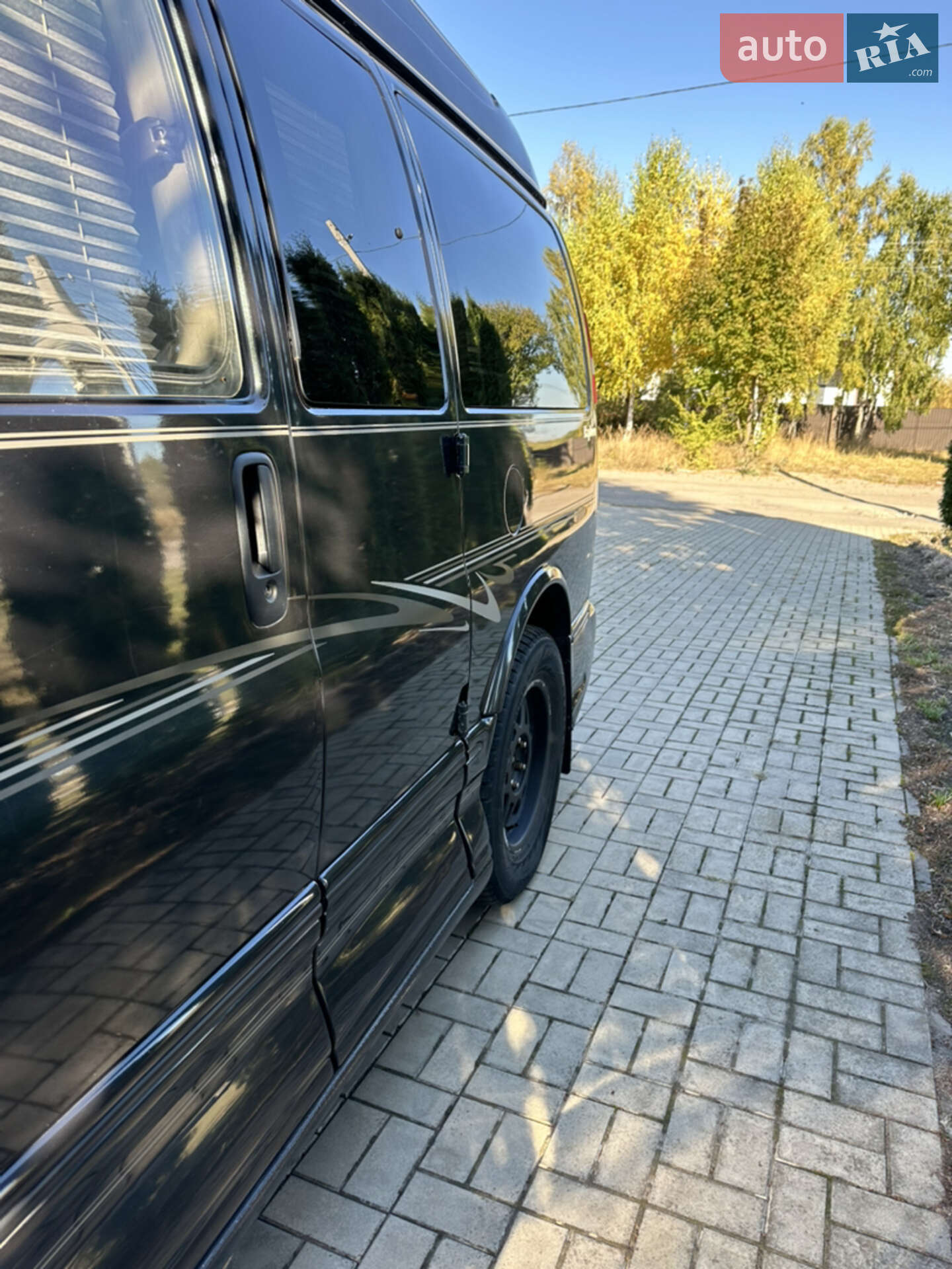 Chevrolet Express 2004 VIN 1GBFH15T341146604 фото оголошення 2 з 21