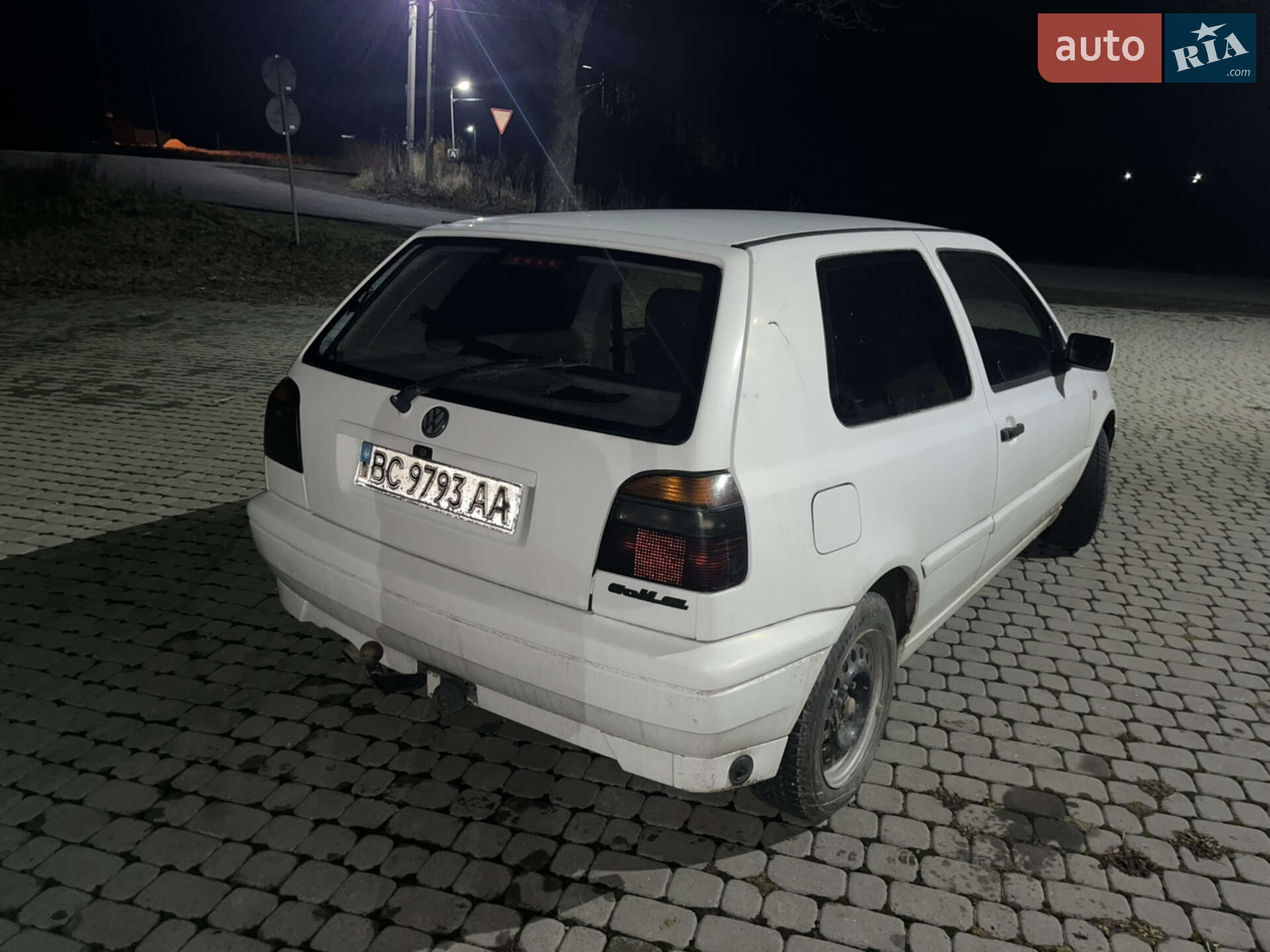 Volkswagen Golf 1992 VIN WVWZZZ1HZNB000718 фото оголошення 3 з 17