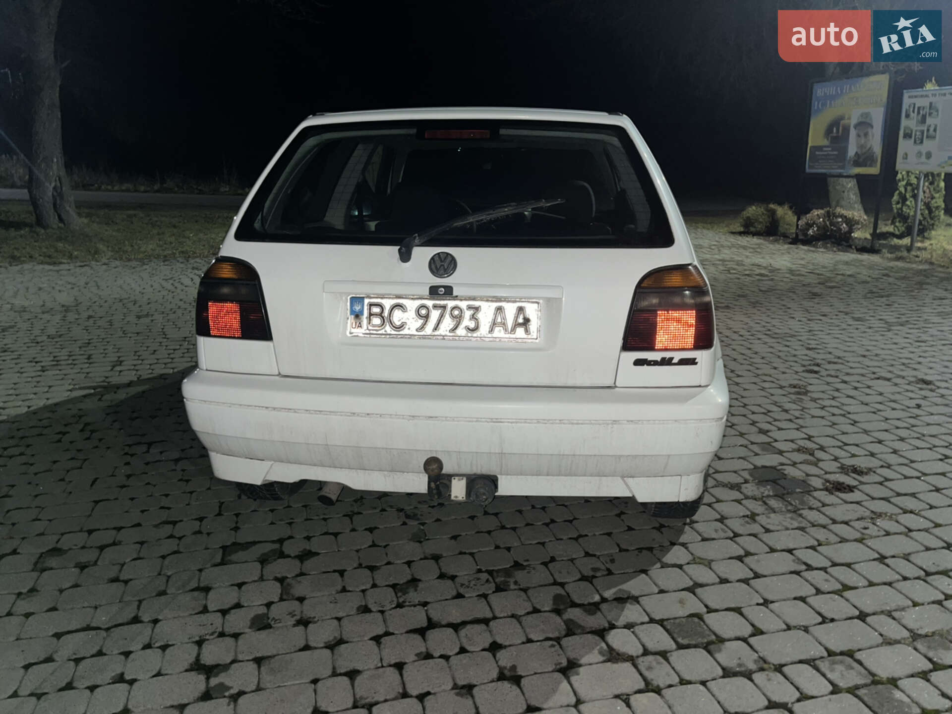 Volkswagen Golf 1992 VIN WVWZZZ1HZNB000718 фото оголошення 4 з 17