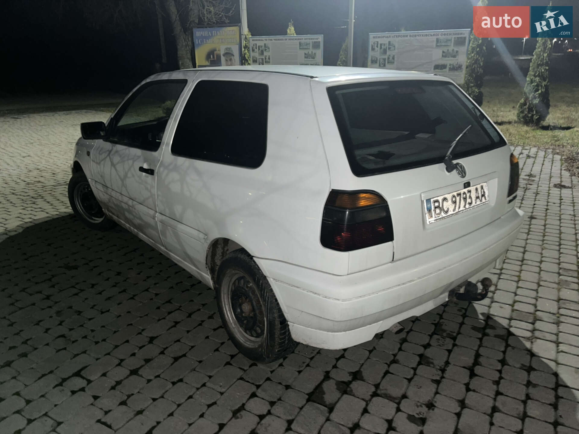 Volkswagen Golf 1992 VIN WVWZZZ1HZNB000718 фото оголошення 5 з 17