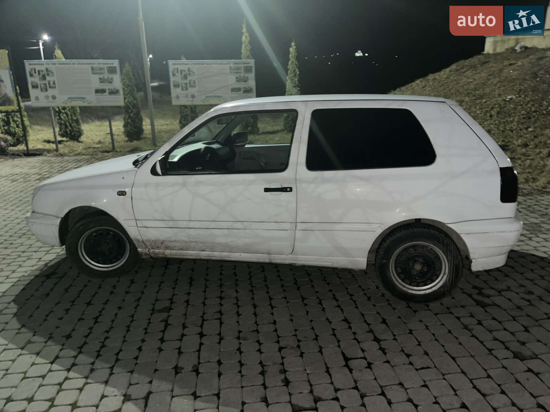 Volkswagen Golf 1992 VIN WVWZZZ1HZNB000718 фото оголошення 6 з 17
