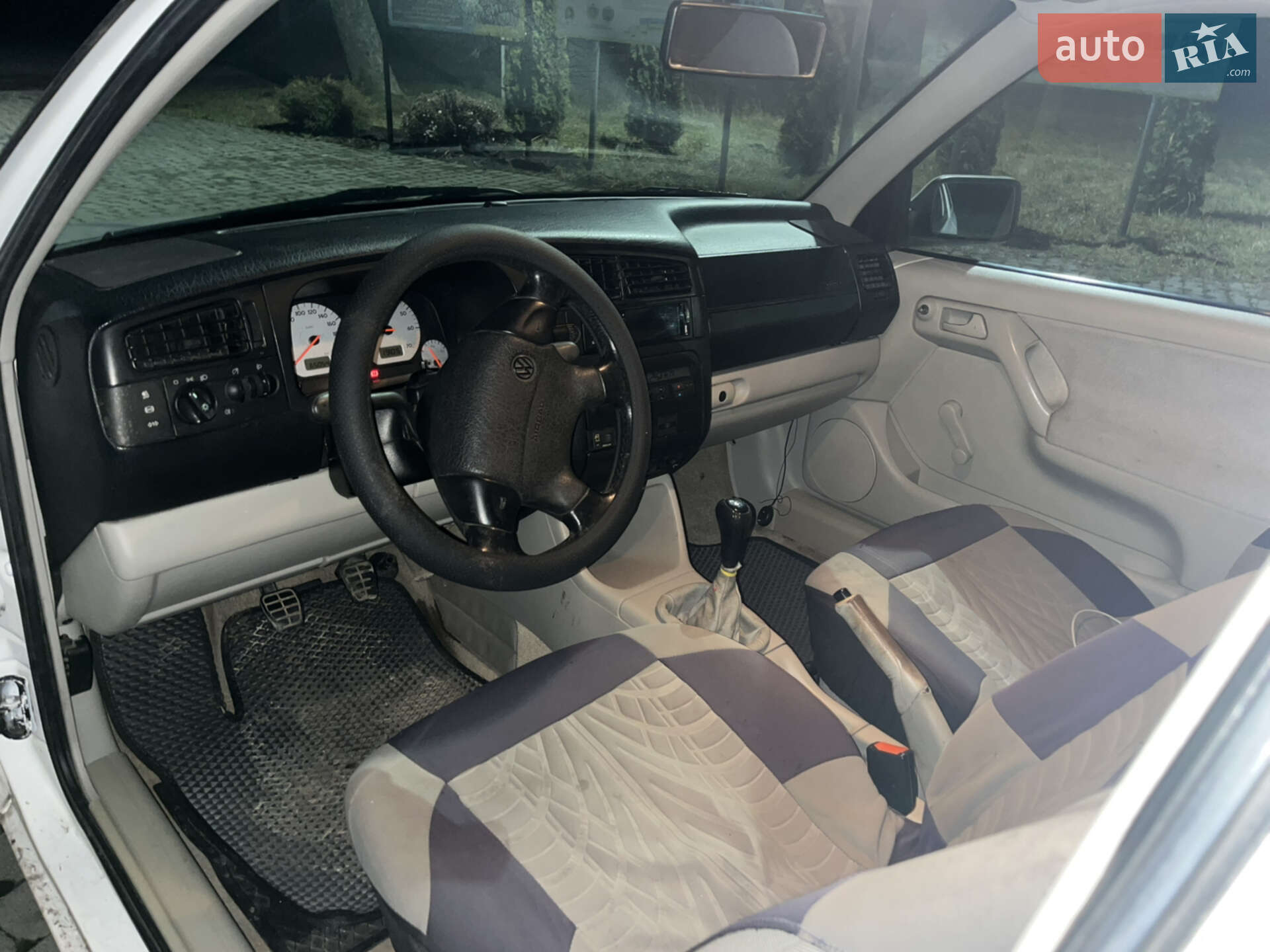 Volkswagen Golf 1992 VIN WVWZZZ1HZNB000718 фото оголошення 9 з 17