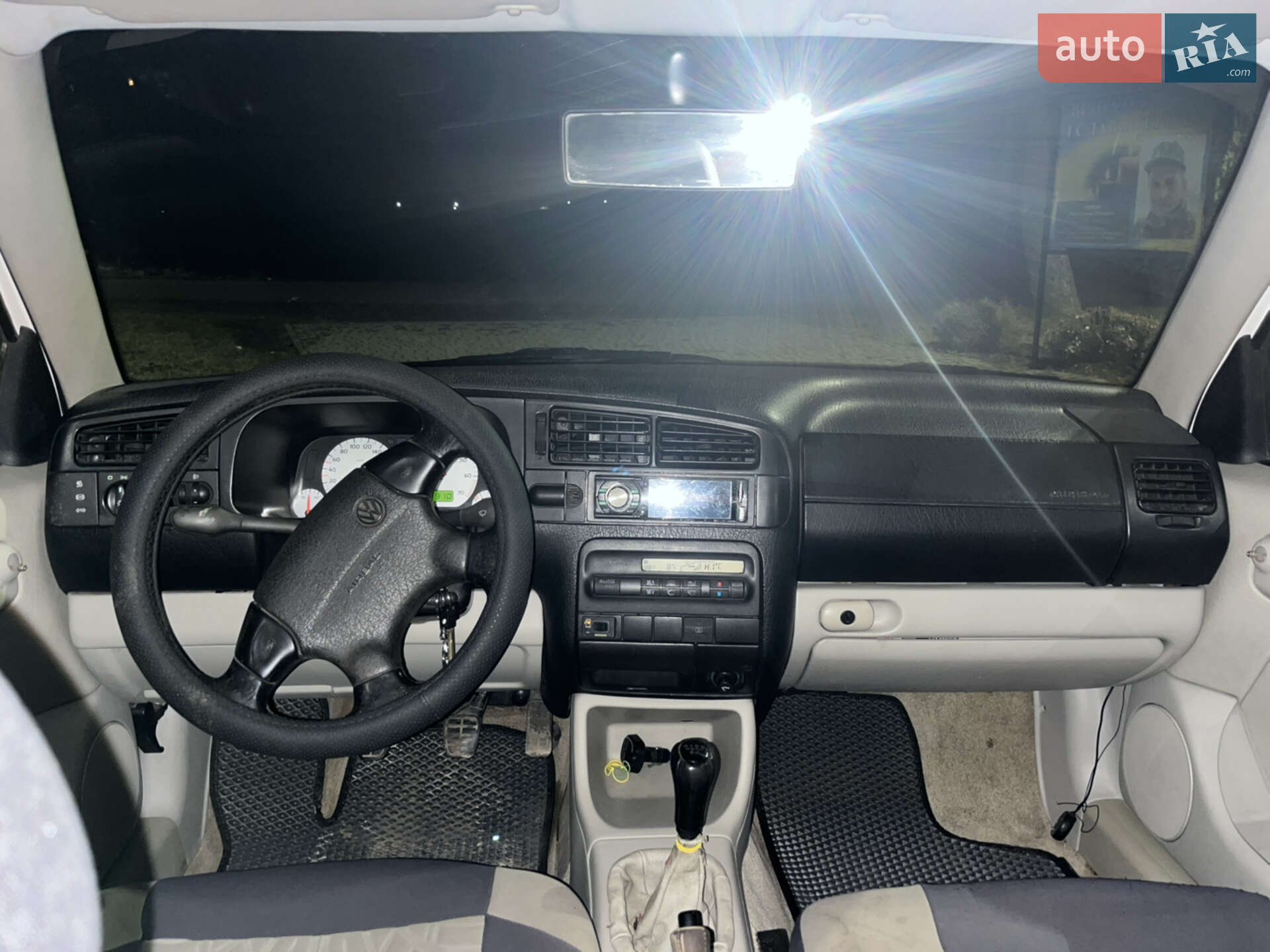 Volkswagen Golf 1992 VIN WVWZZZ1HZNB000718 фото оголошення 10 з 17