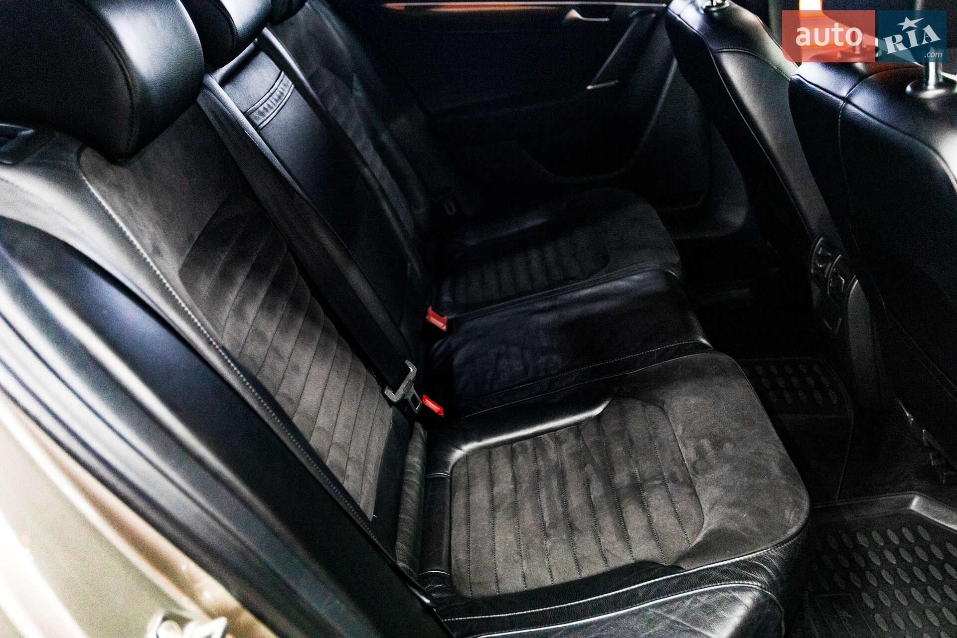 Volkswagen Passat 2012 VIN WVWZZZ3CZDP024519 фото оголошення 13 з 33
