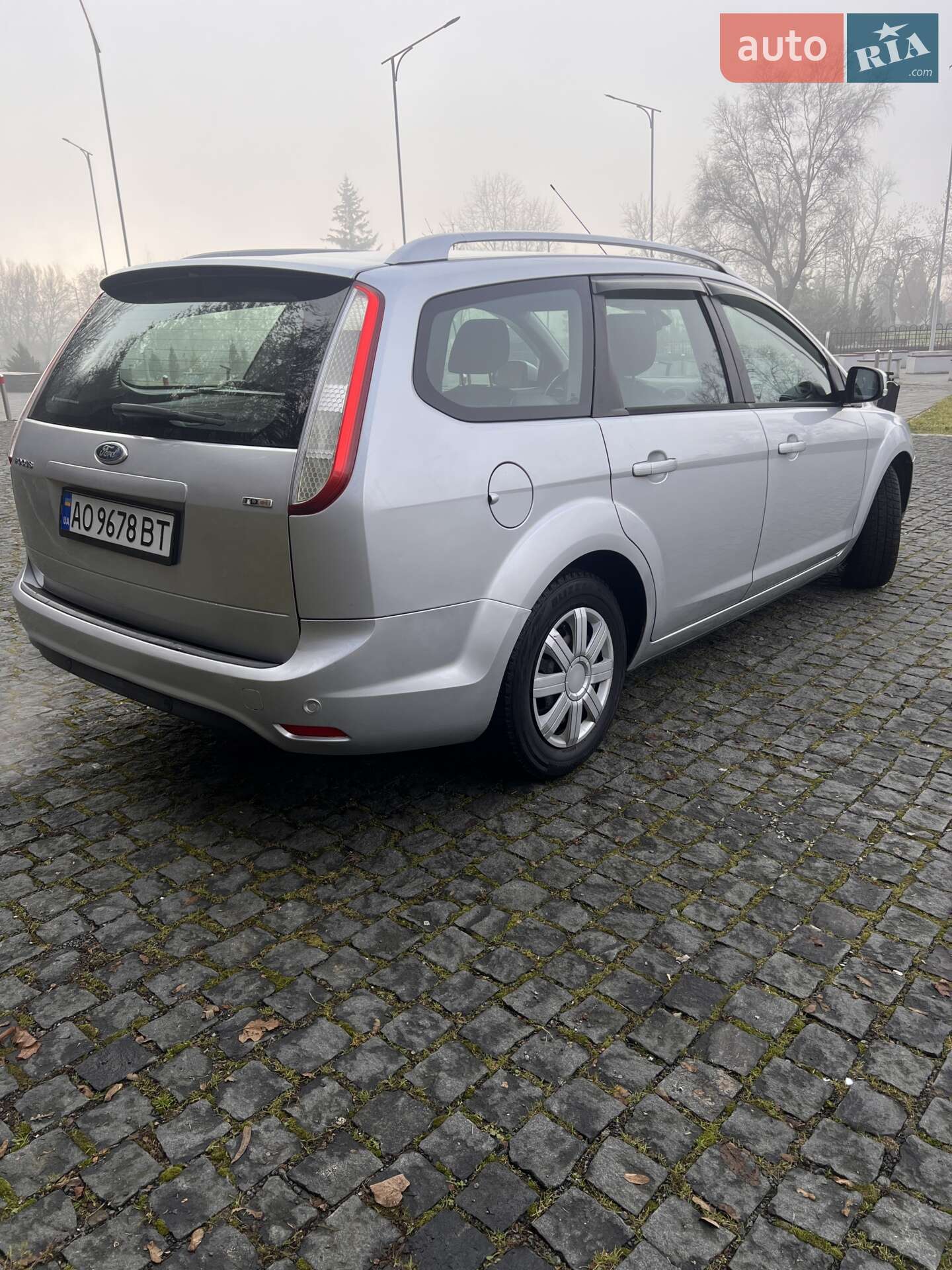 Ford Focus 2010 VIN WF0SXXGCDSAS08923 фото оголошення 4 з 14