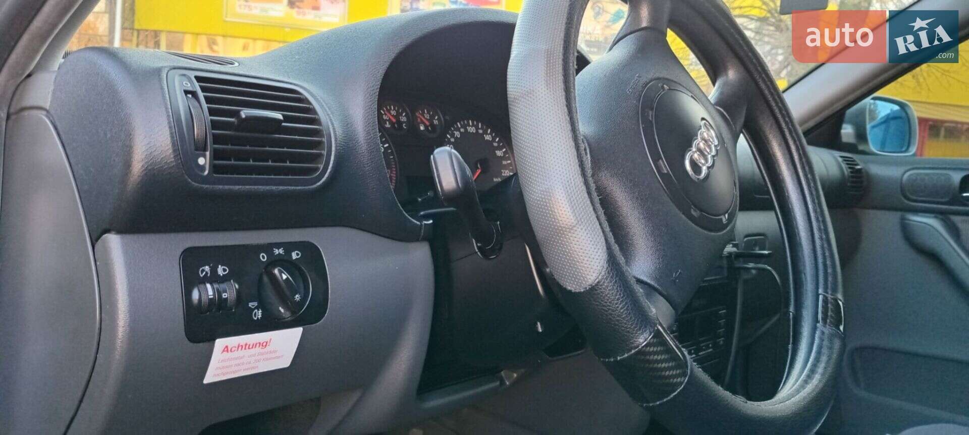 Audi A3 2000 VIN WAUZZZ8LZYA111666 фото оголошення 4 з 11
