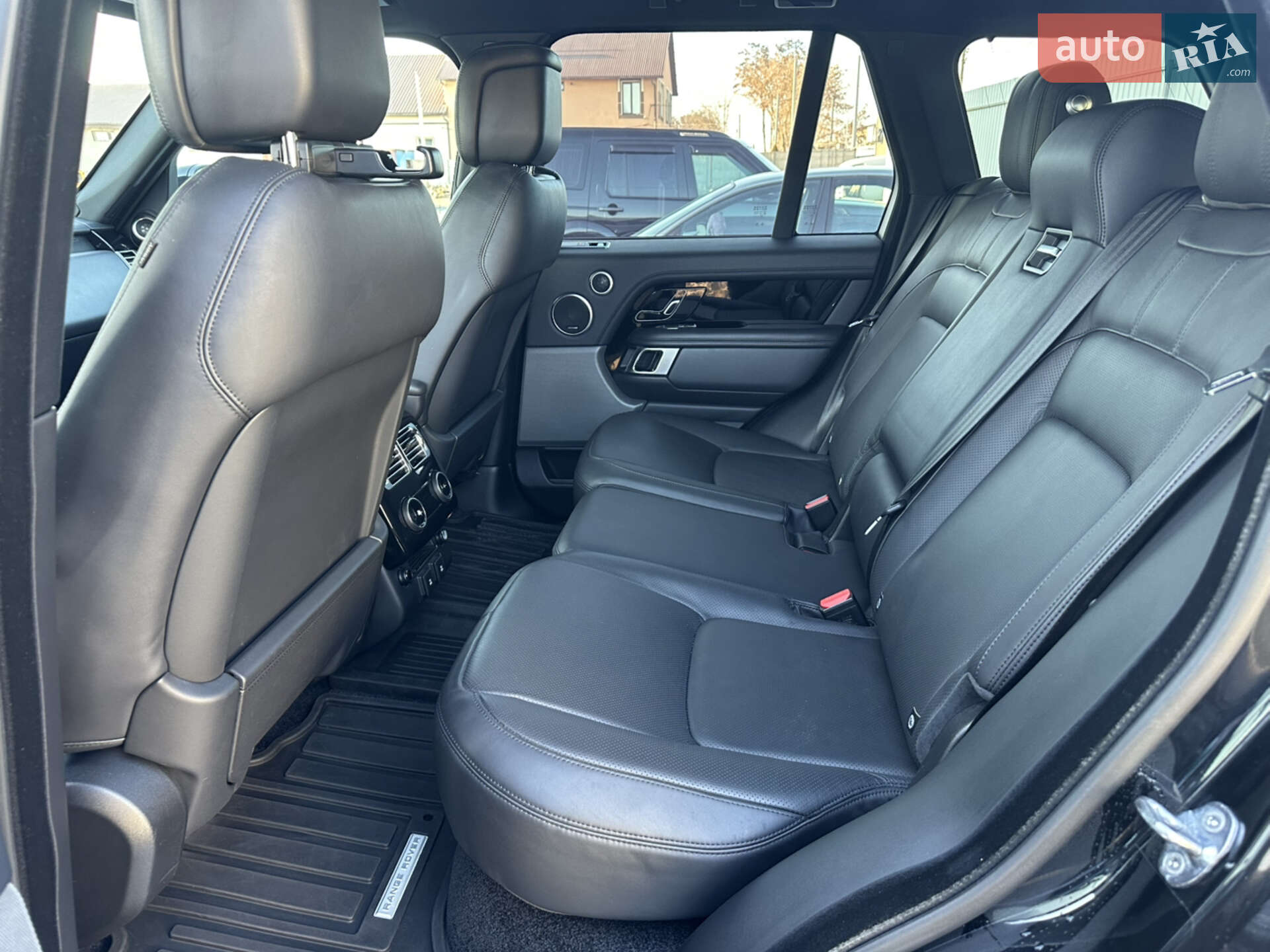 Land Rover Range Rover 2018 VIN SALGA2BJ1JA500539 фото оголошення 15 з 33