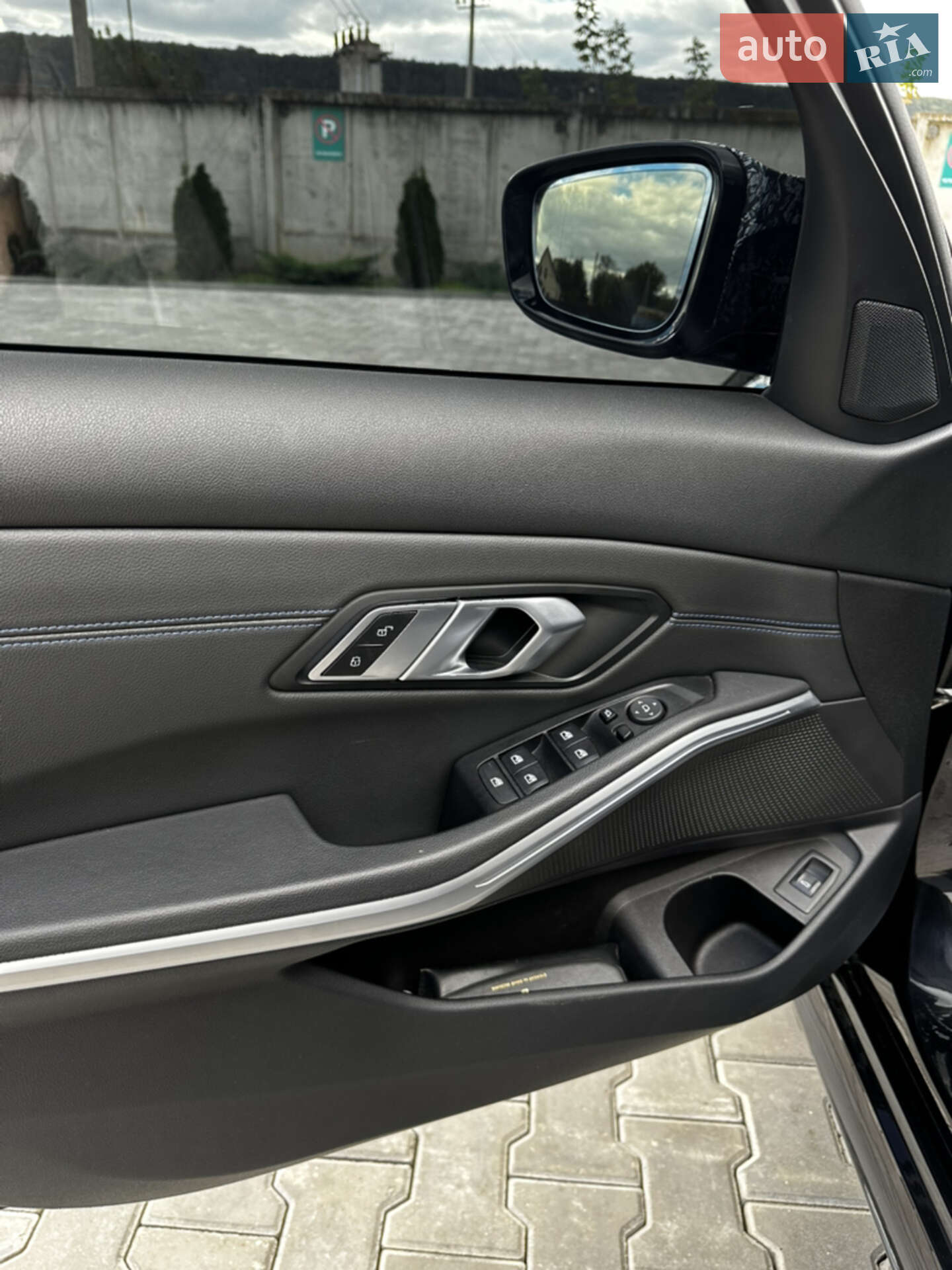 BMW 3 Series 2020 VIN WBA5V780308B37861 фото оголошення 15 з 27
