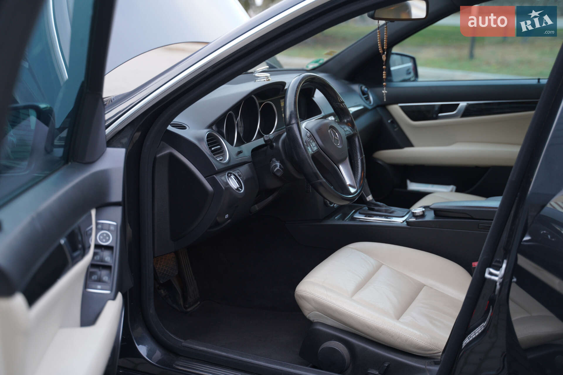 Mercedes-Benz C-Class 2012 VIN WDD2042021F855012 фото оголошення 15 з 49