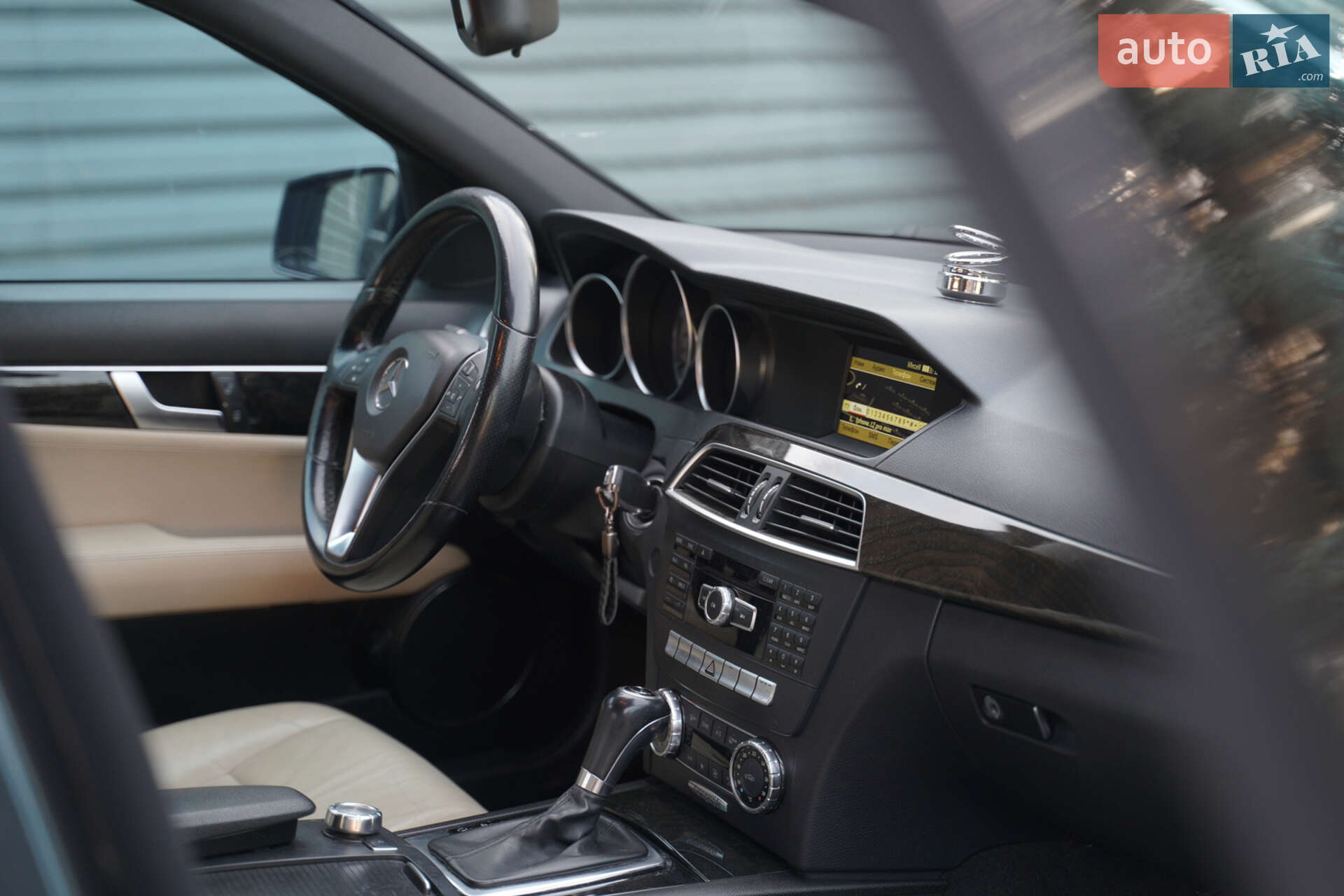 Mercedes-Benz C-Class 2012 VIN WDD2042021F855012 фото оголошення 22 з 49