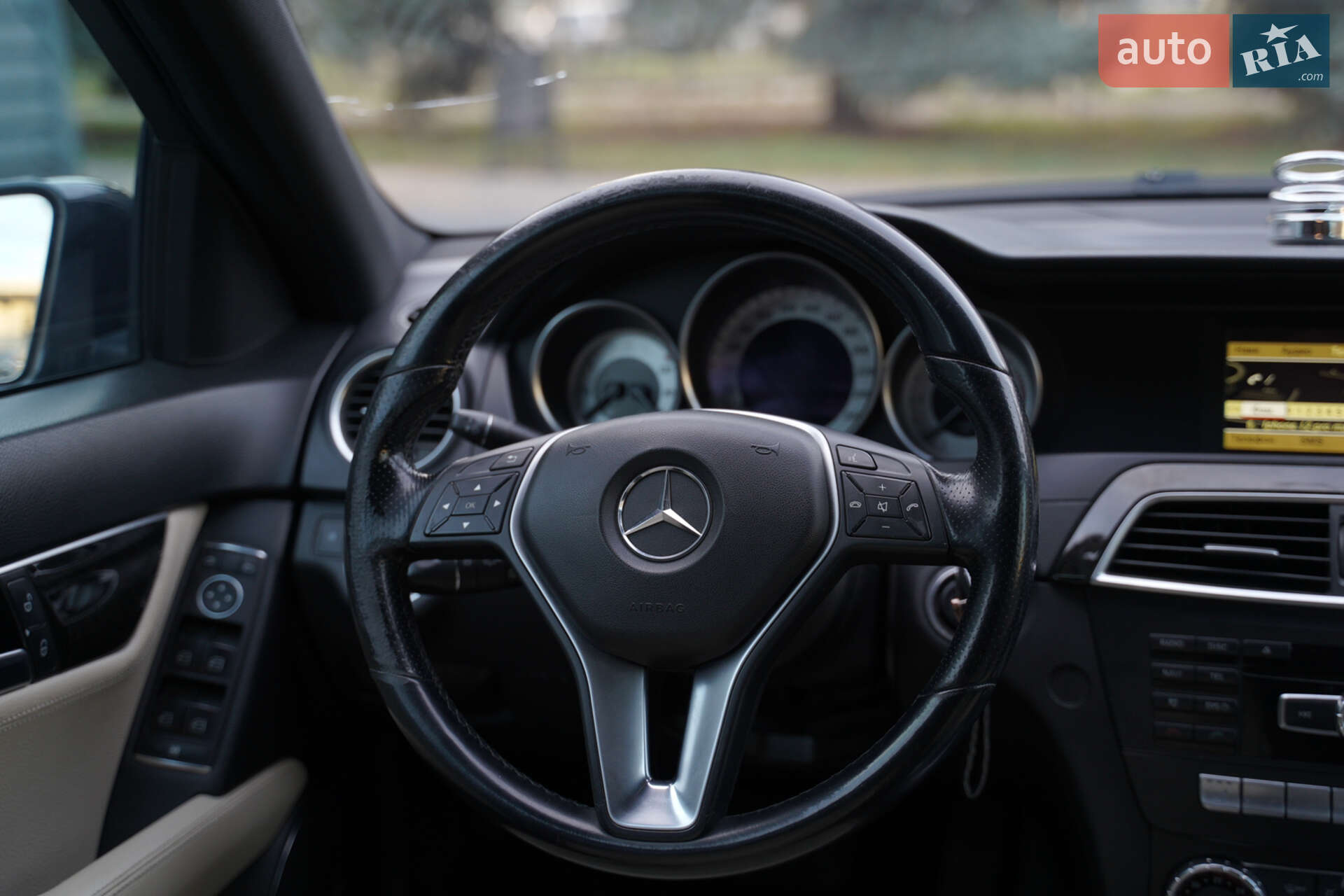 Mercedes-Benz C-Class 2012 VIN WDD2042021F855012 фото оголошення 24 з 49
