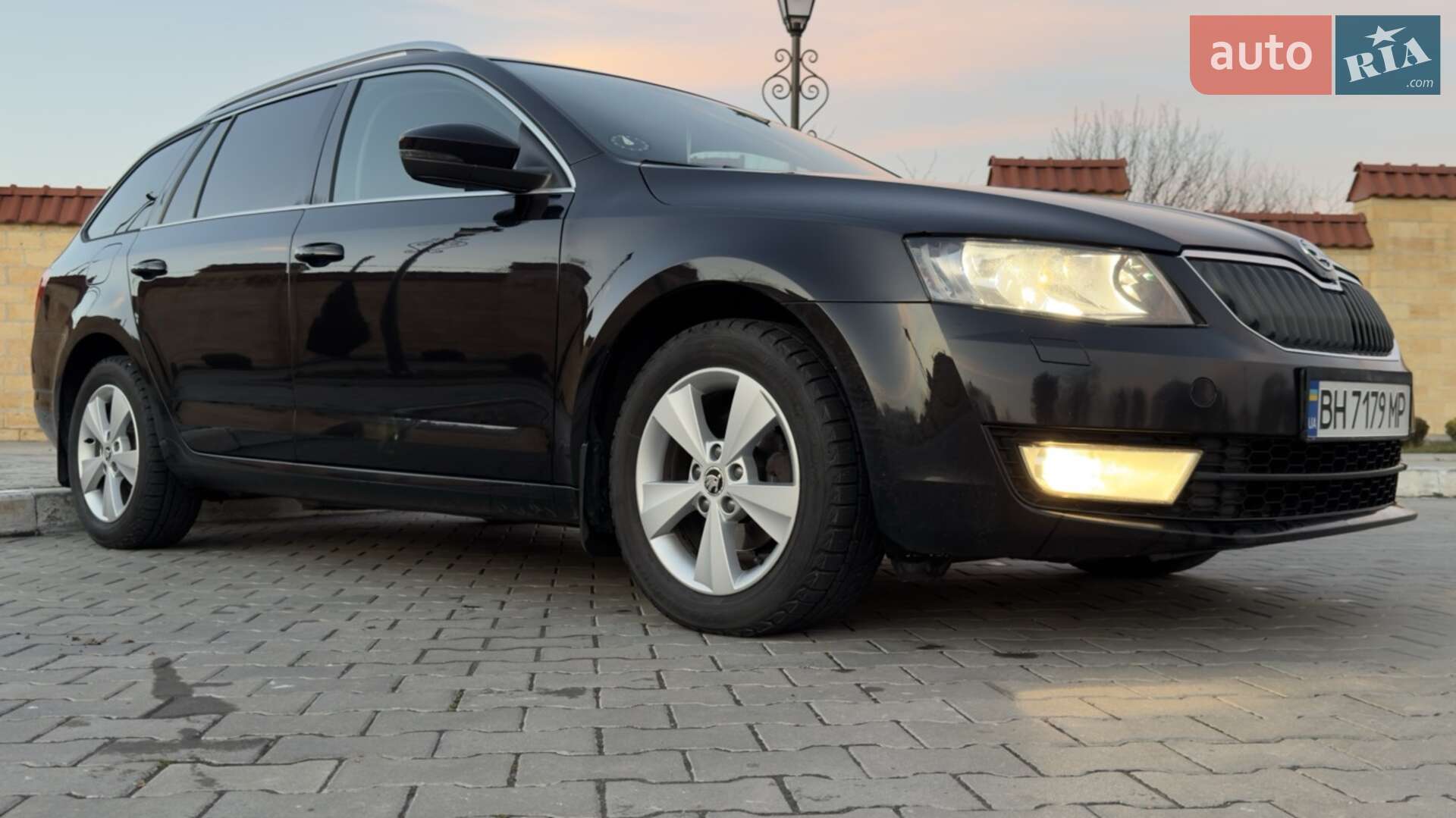 Skoda Octavia 2014 VIN TMBJG9NE0F0089652 фото оголошення 2 з 27