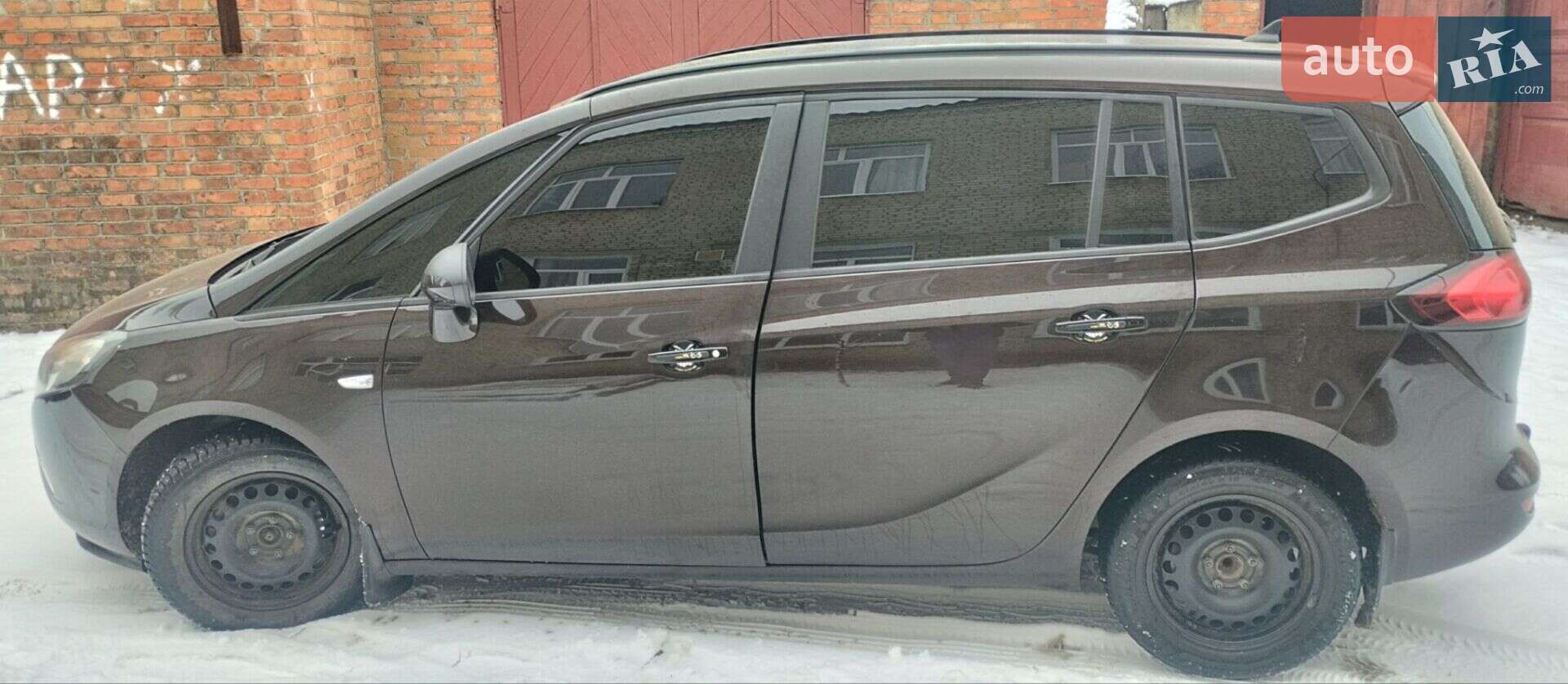 Opel Zafira Tourer 2012 VIN W0LPD9EL8C2080245 фото оголошення 3 з 18