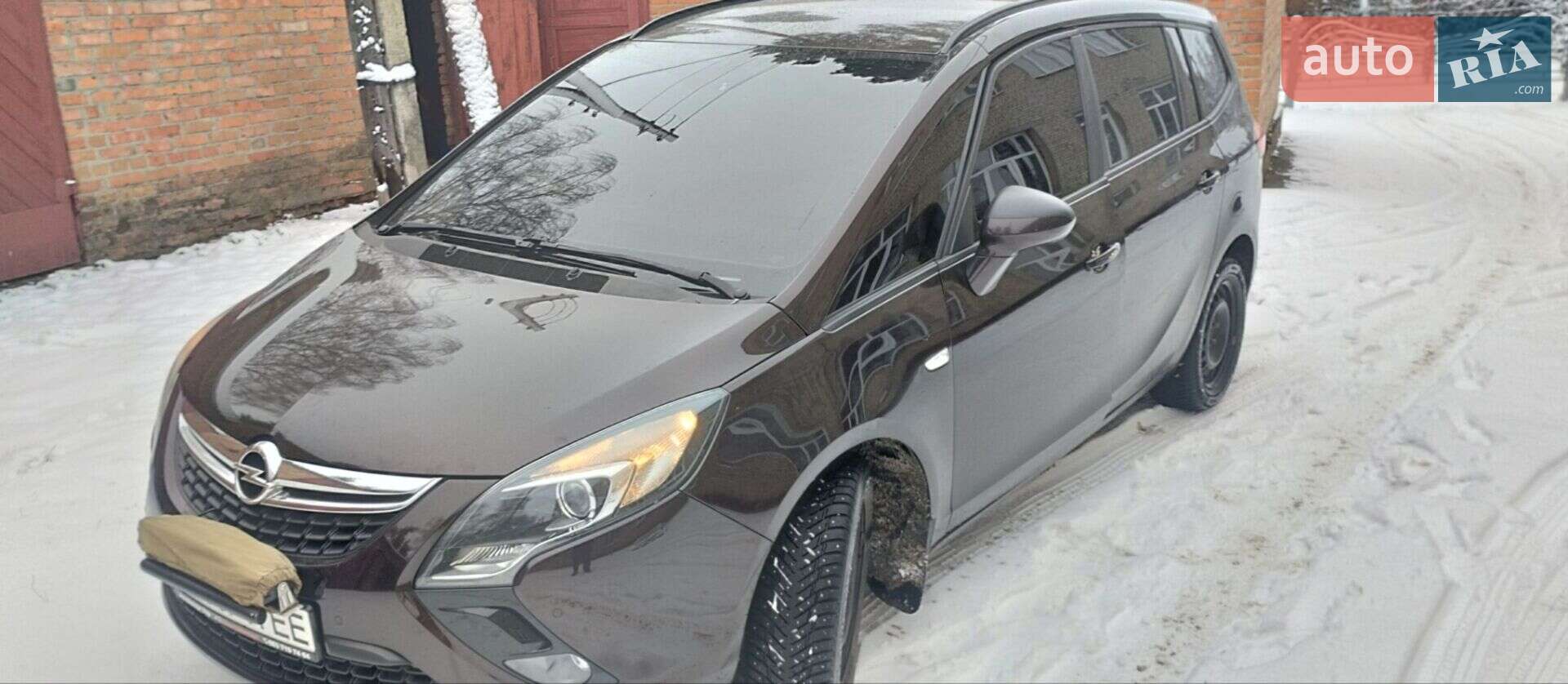 Opel Zafira Tourer 2012 VIN W0LPD9EL8C2080245 фото оголошення 4 з 18