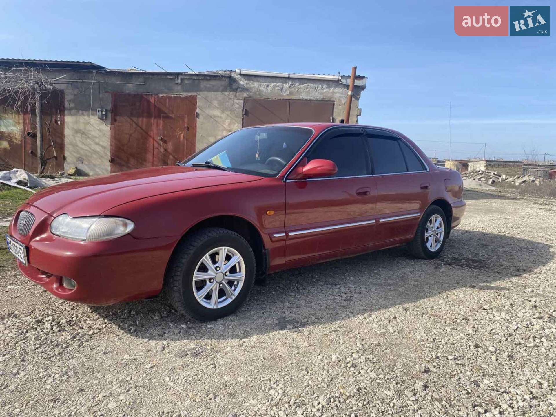 Hyundai Sonata 1997 VIN KMHCF31FPVU768203 фото оголошення 5 з 14