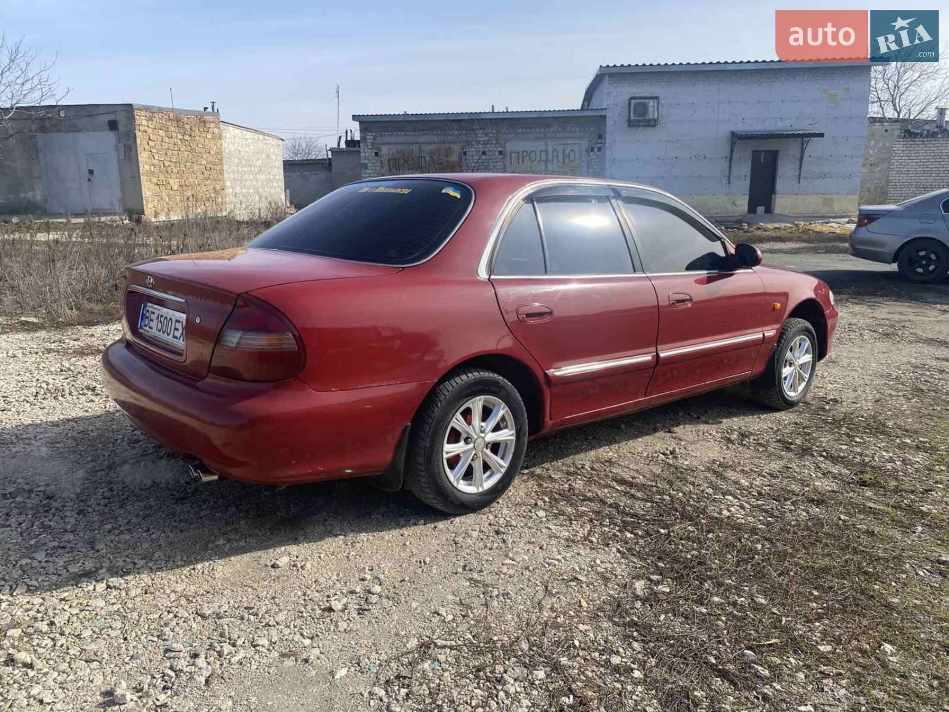 Hyundai Sonata 1997 VIN KMHCF31FPVU768203 фото оголошення 2 з 14