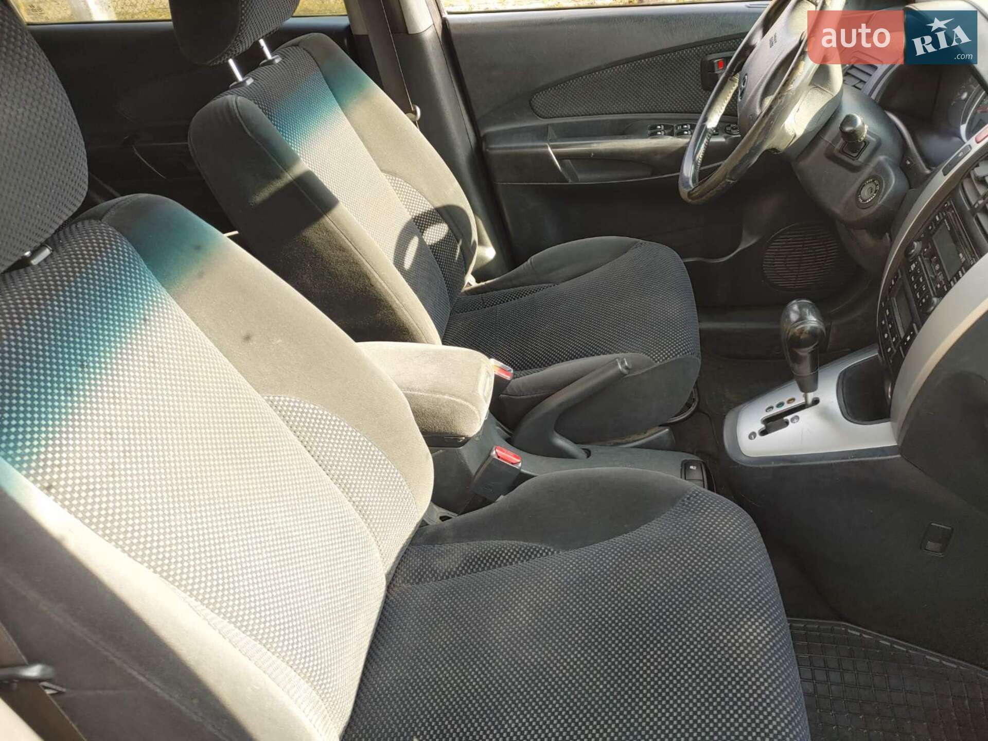 Hyundai Tucson 2008 VIN KMHJN81VP7U735065 фото оголошення 2 з 9
