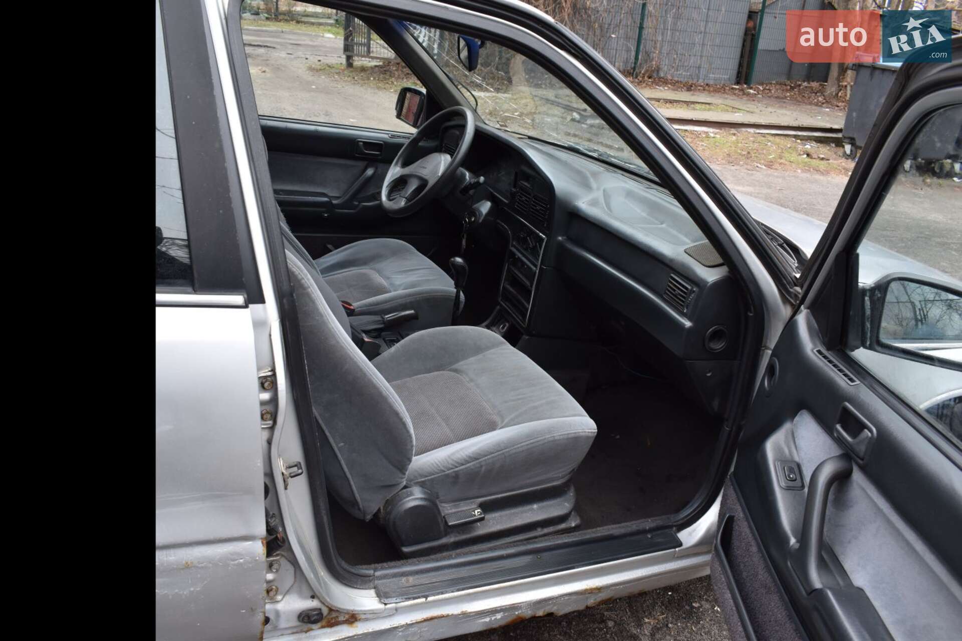 Hyundai Sonata 1991 VIN KMHBF31FPNU352298 фото оголошення 6 з 18