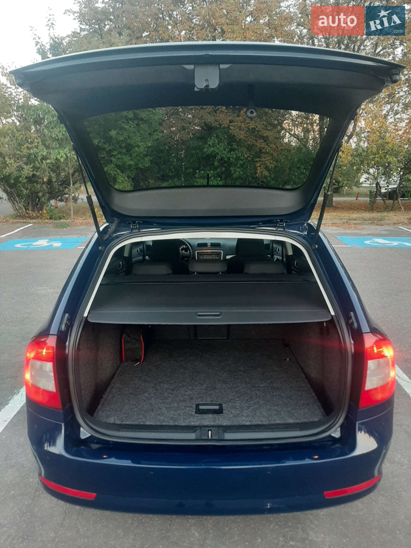 Skoda Octavia 2012 VIN TMBHT61Z0D2020012 фото оголошення 9 з 16
