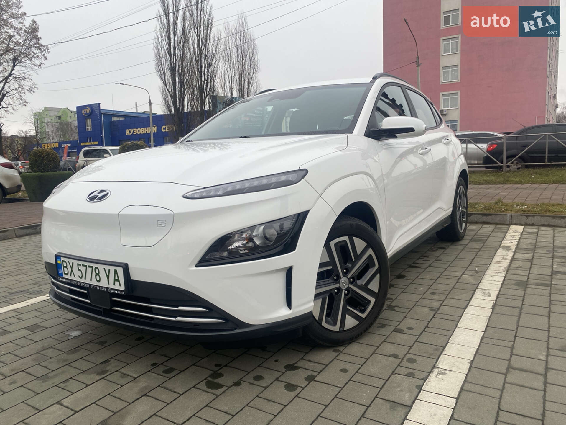 Hyundai Kona Electric 2021 VIN TMAK281HFMJ035779 фото оголошення 5 з 25