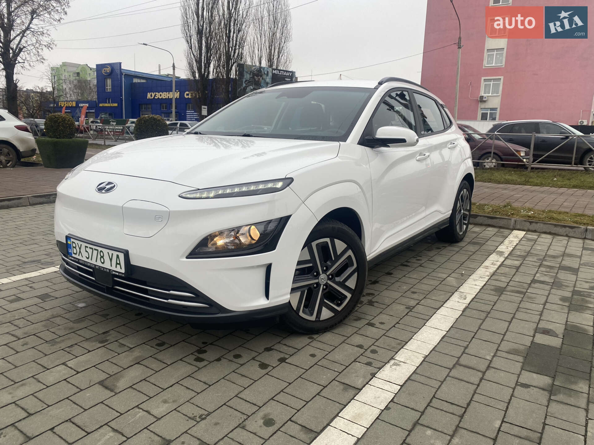 Hyundai Kona Electric 2021 VIN TMAK281HFMJ035779 фото оголошення 14 з 25