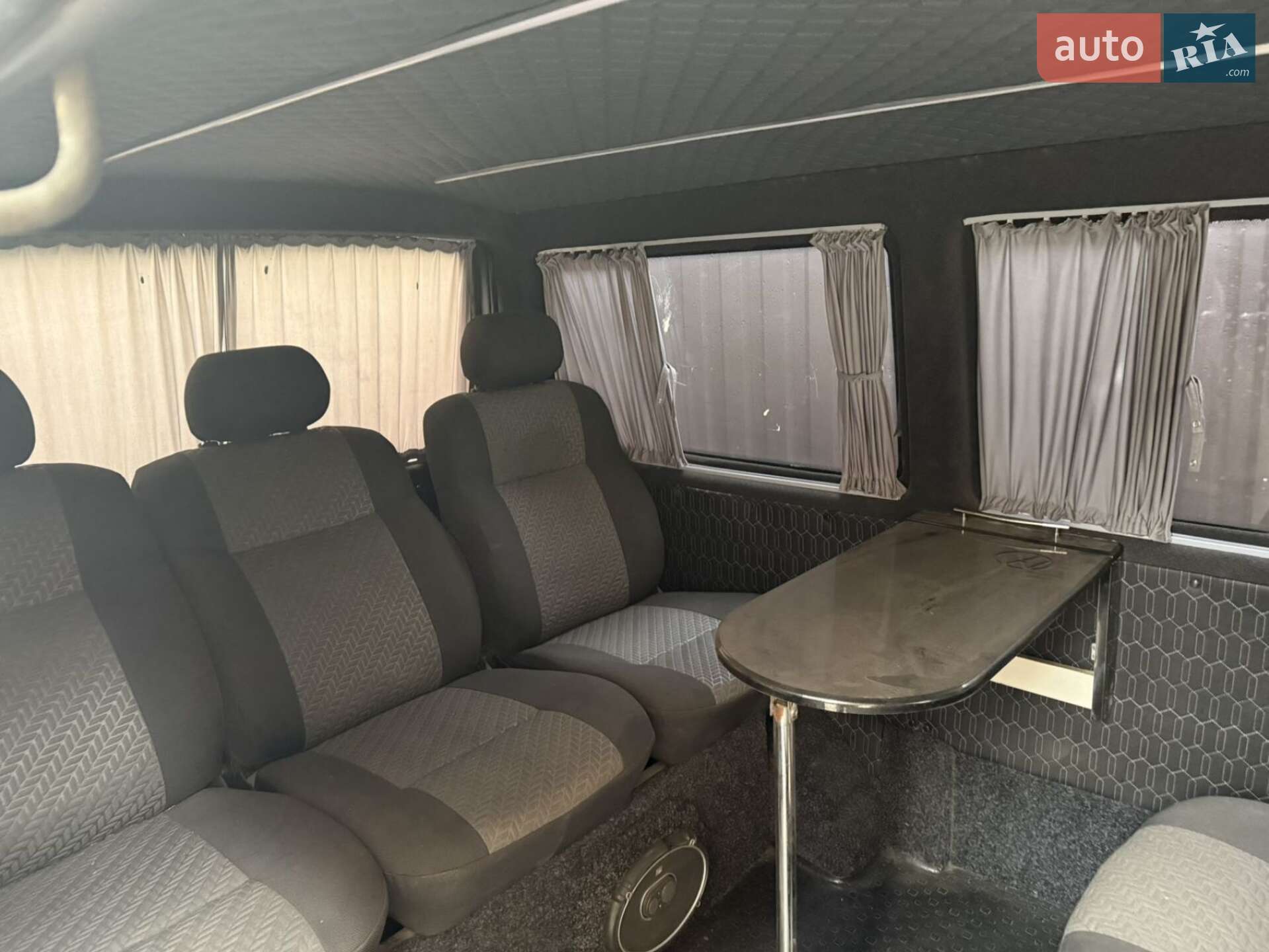 Volkswagen Transporter 1999 VIN WV1ZZZ70ZXH048505 фото оголошення 2 з 8