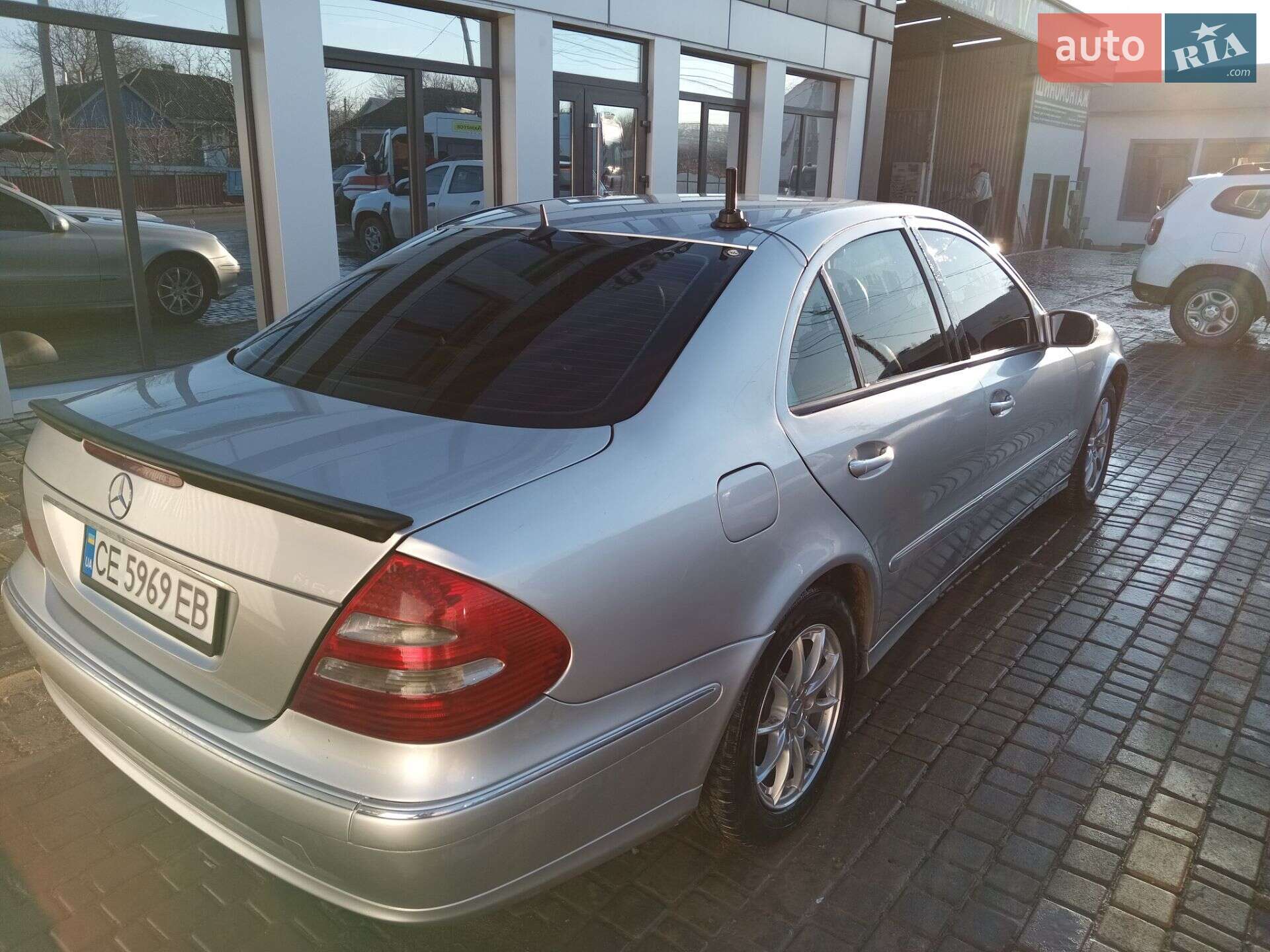Mercedes-Benz E-Class 2003 VIN WDB2110061A230043 фото оголошення 2 з 13