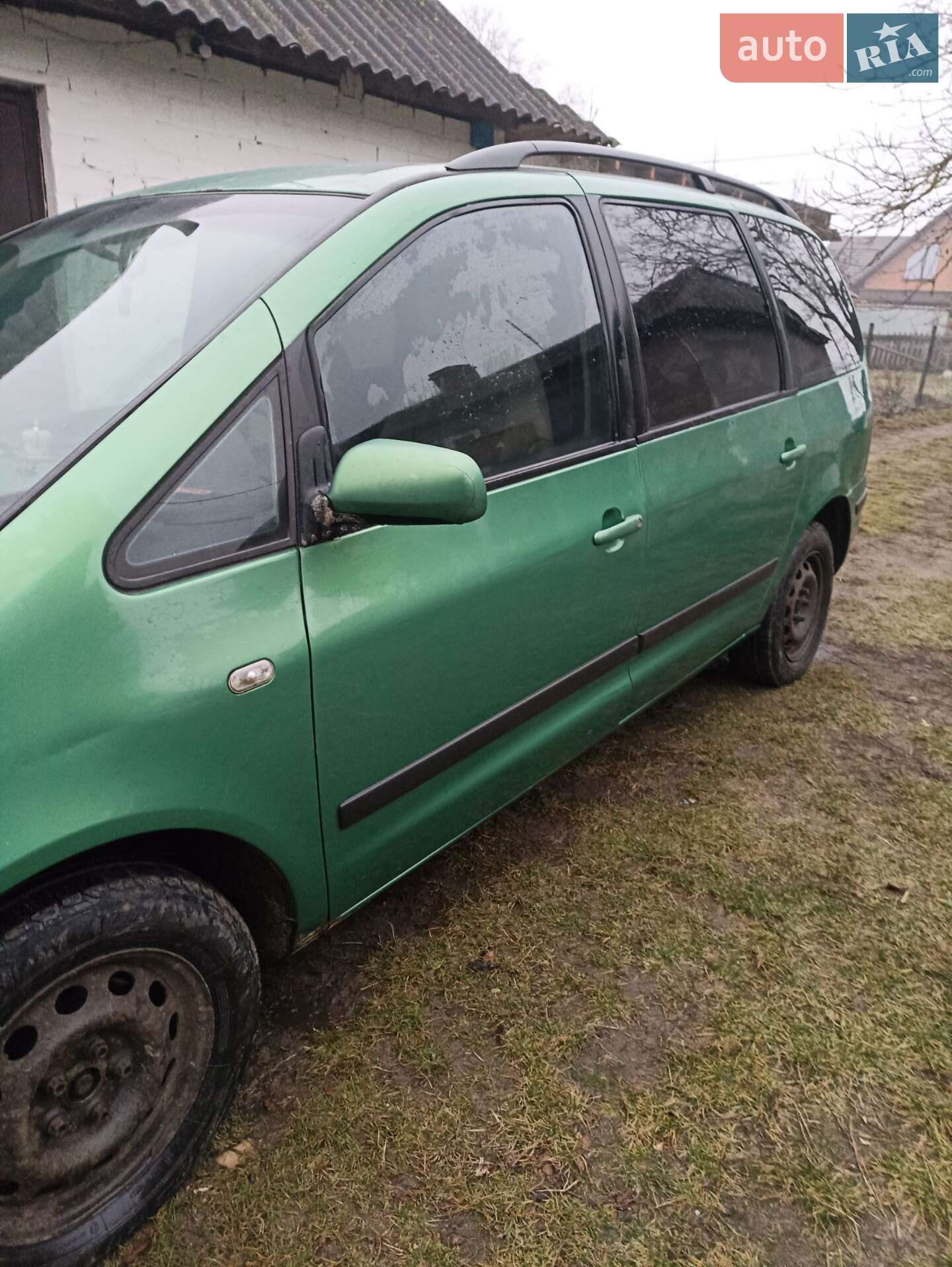 Volkswagen Sharan 2000 VIN WVWZZZ7MZ1V002461 фото оголошення 2 з 12