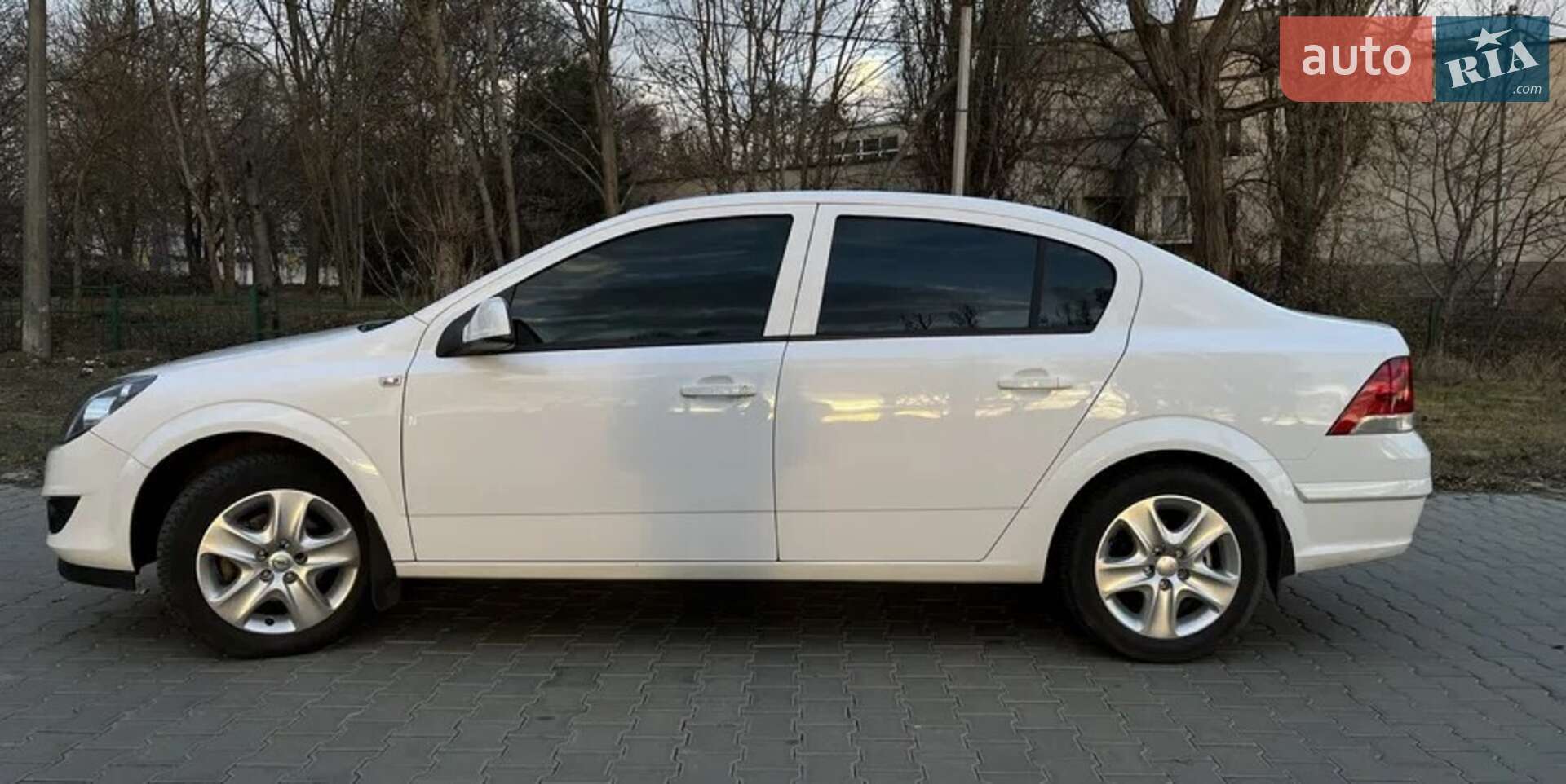 Opel Astra 2013 VIN W0L0AHL69DG101847 фото оголошення 4 з 4