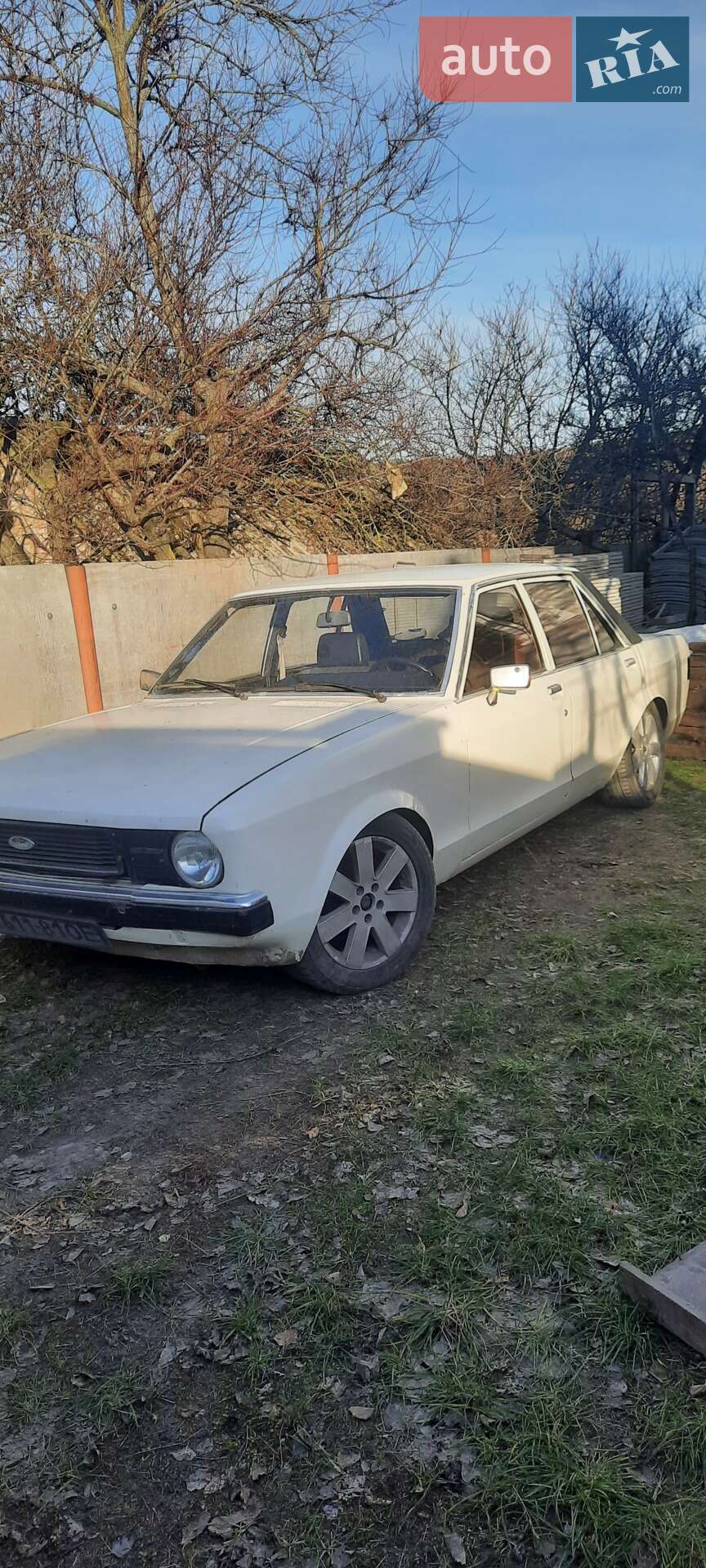 Ford Granada 1982 VIN WF0GAG00RCUR46320 фото оголошення 5 з 6