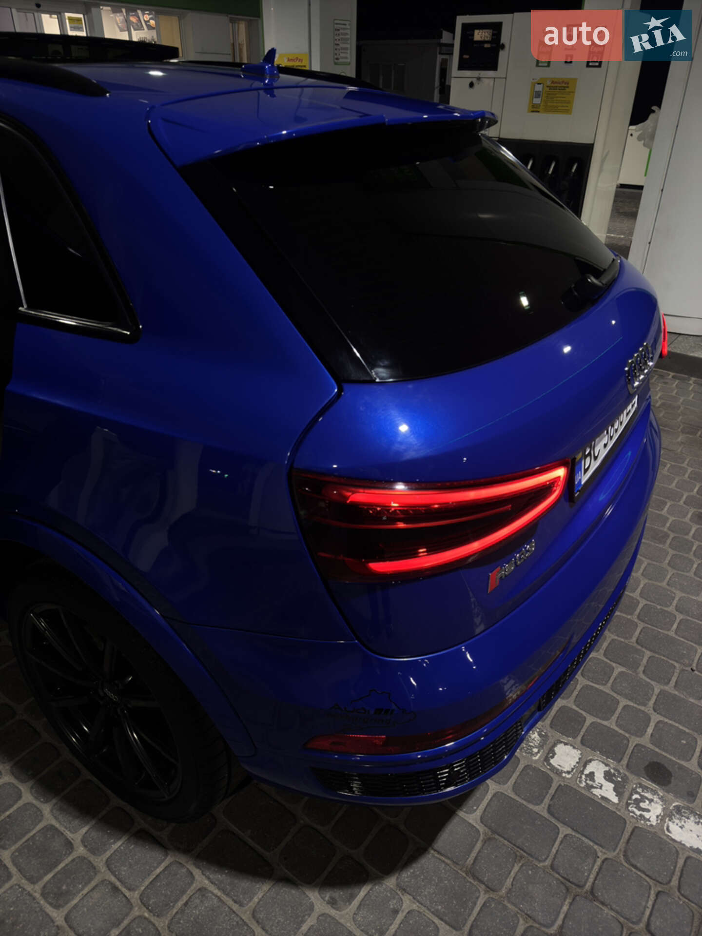 Audi Q3 2018 VIN WA1HCCFS0JR030594 фото оголошення 7 з 31