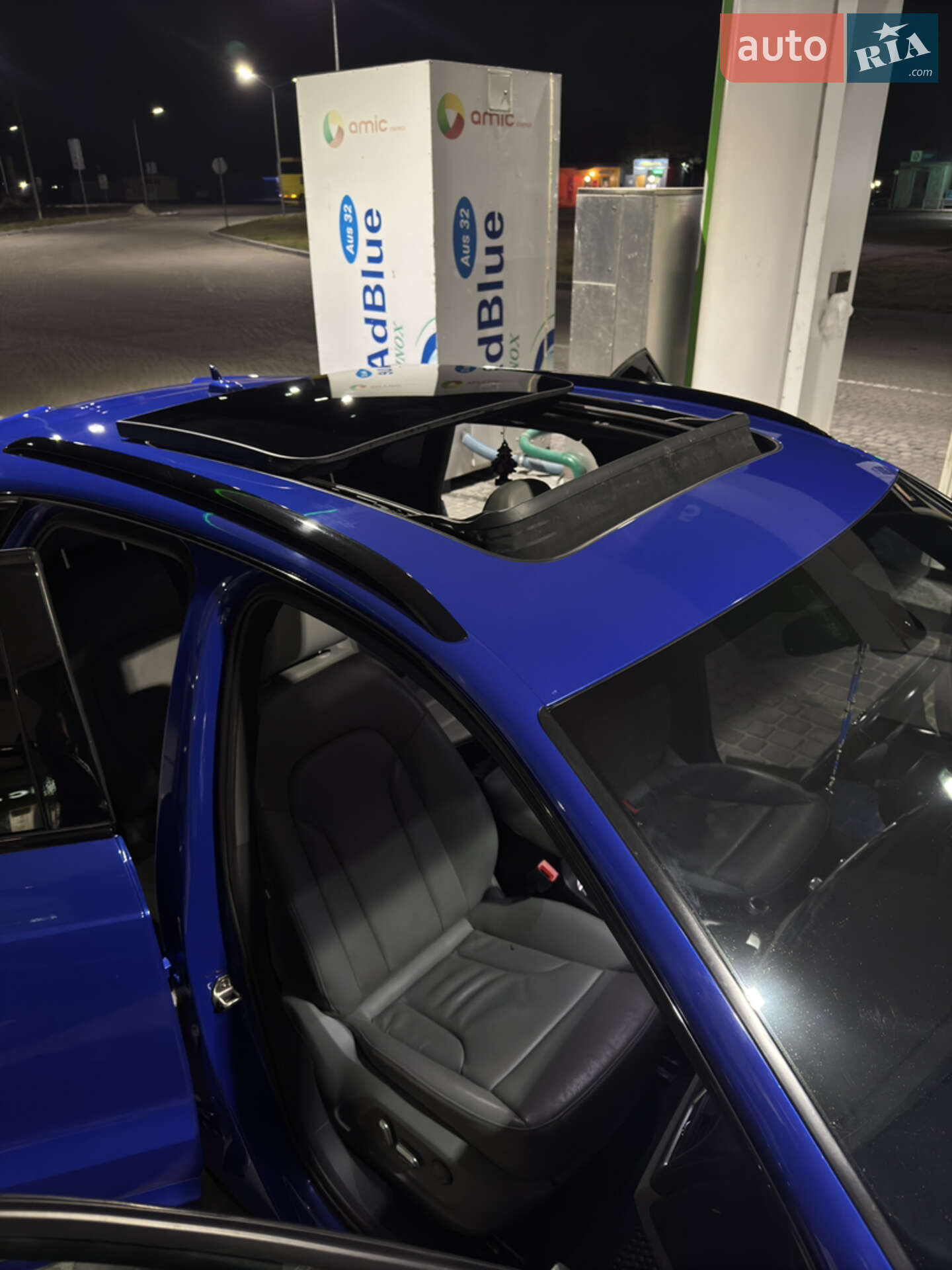 Audi Q3 2018 VIN WA1HCCFS0JR030594 фото оголошення 14 з 31