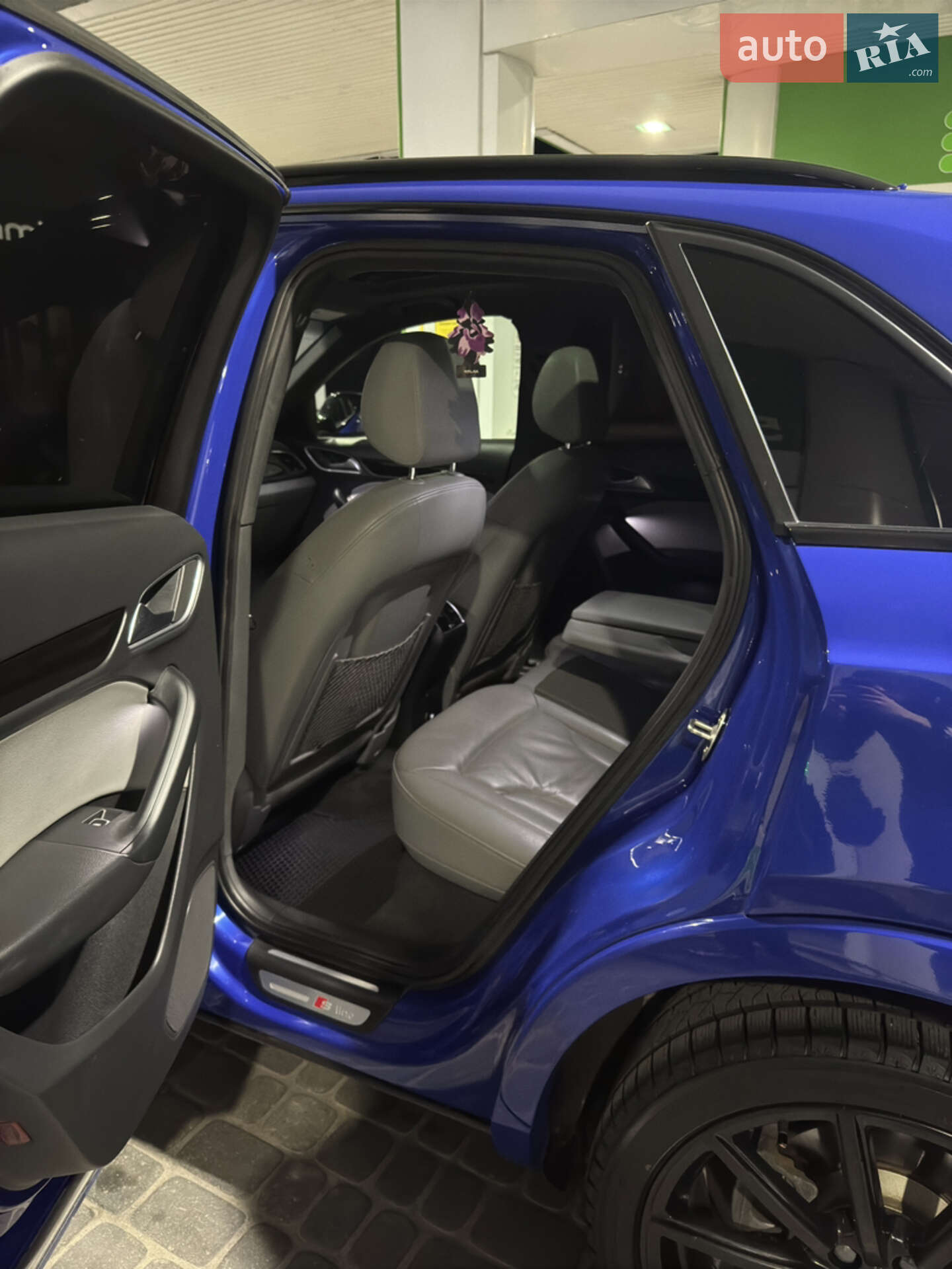 Audi Q3 2018 VIN WA1HCCFS0JR030594 фото оголошення 19 з 31