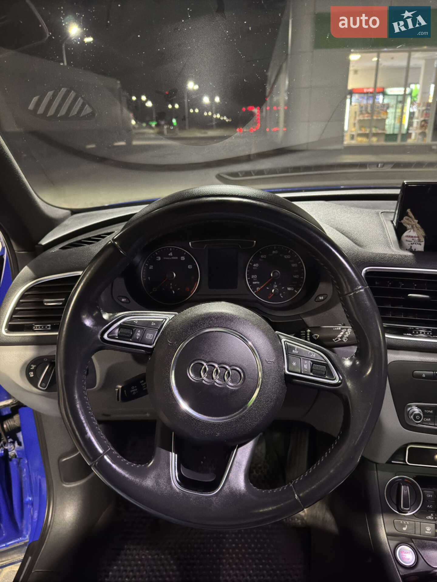 Audi Q3 2018 VIN WA1HCCFS0JR030594 фото оголошення 20 з 31