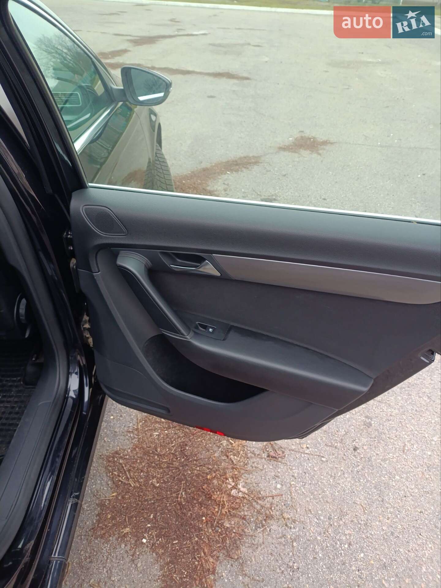 Volkswagen Passat 2012 VIN WVWZZZ3CZDE006662 фото оголошення 10 з 36