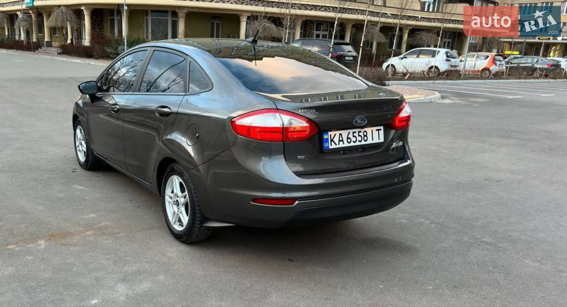 Ford Fiesta 2018 VIN 3FADP4BJ9JM120121 фото оголошення 7 з 31