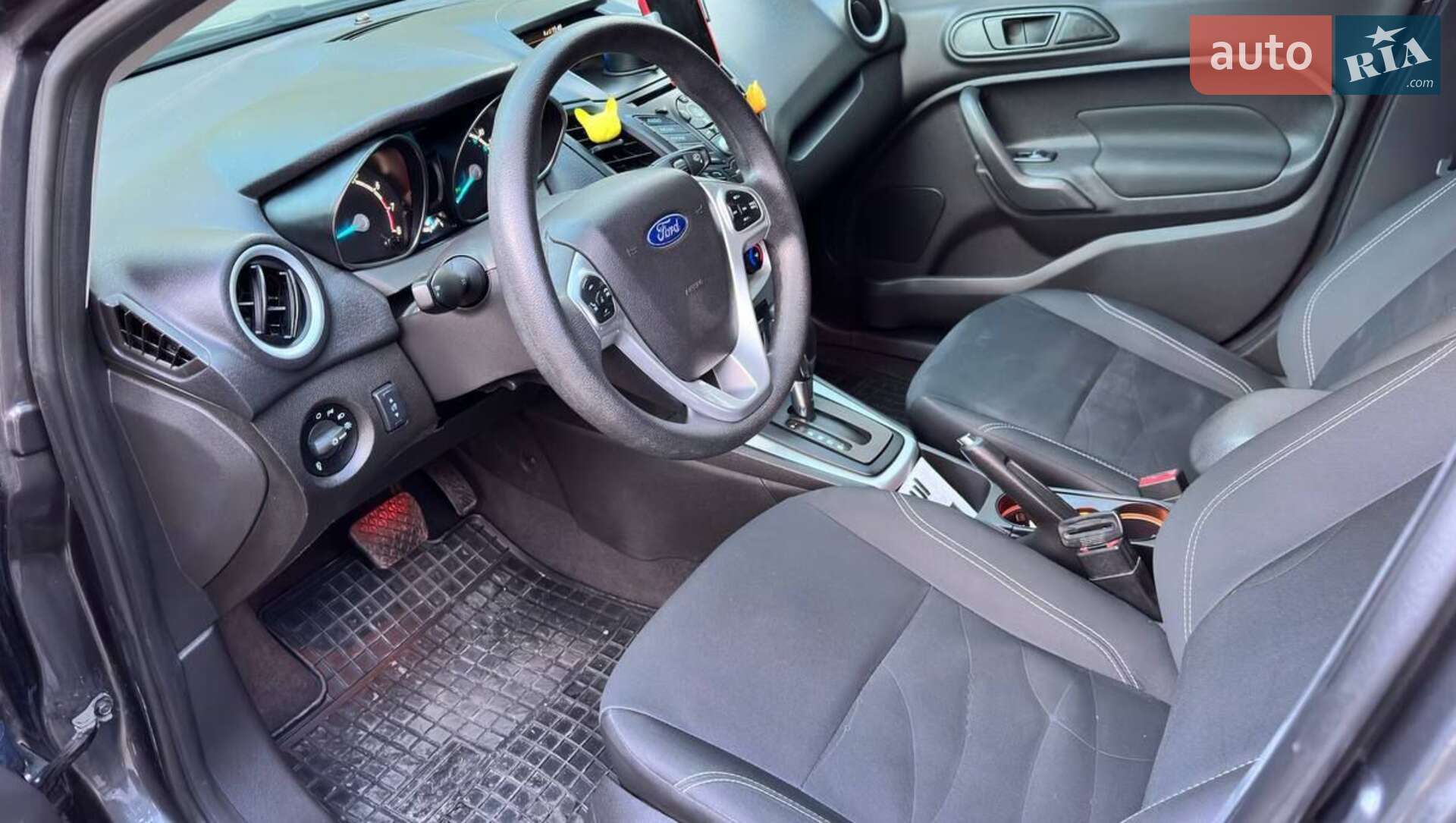 Ford Fiesta 2018 VIN 3FADP4BJ9JM120121 фото оголошення 17 з 31