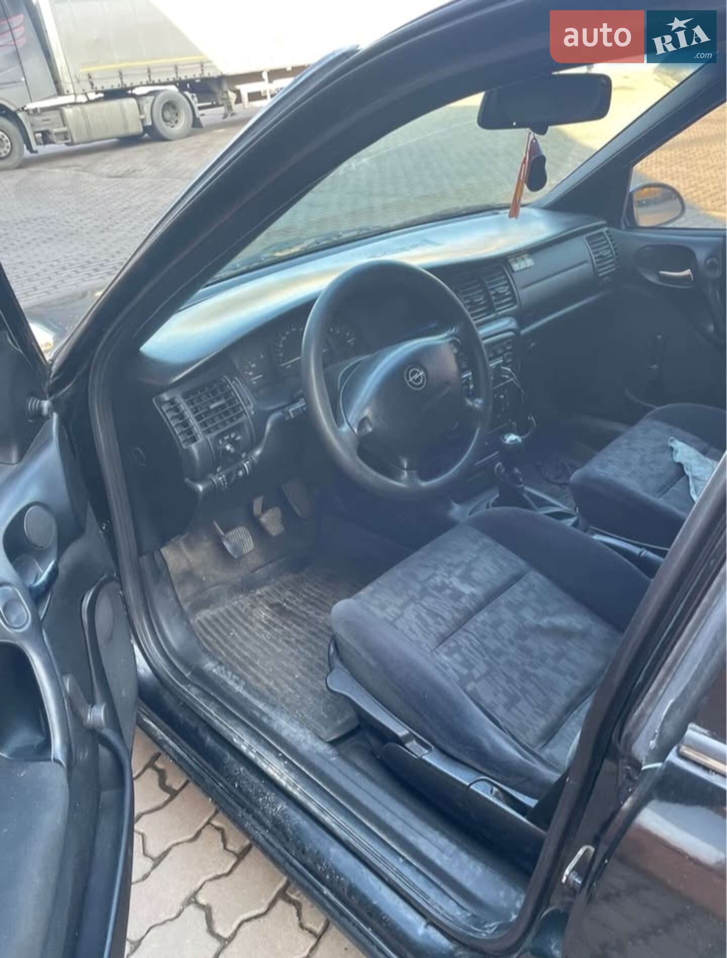 Opel Vectra 1998 VIN W0L0JBF35W7202866 фото оголошення 4 з 4
