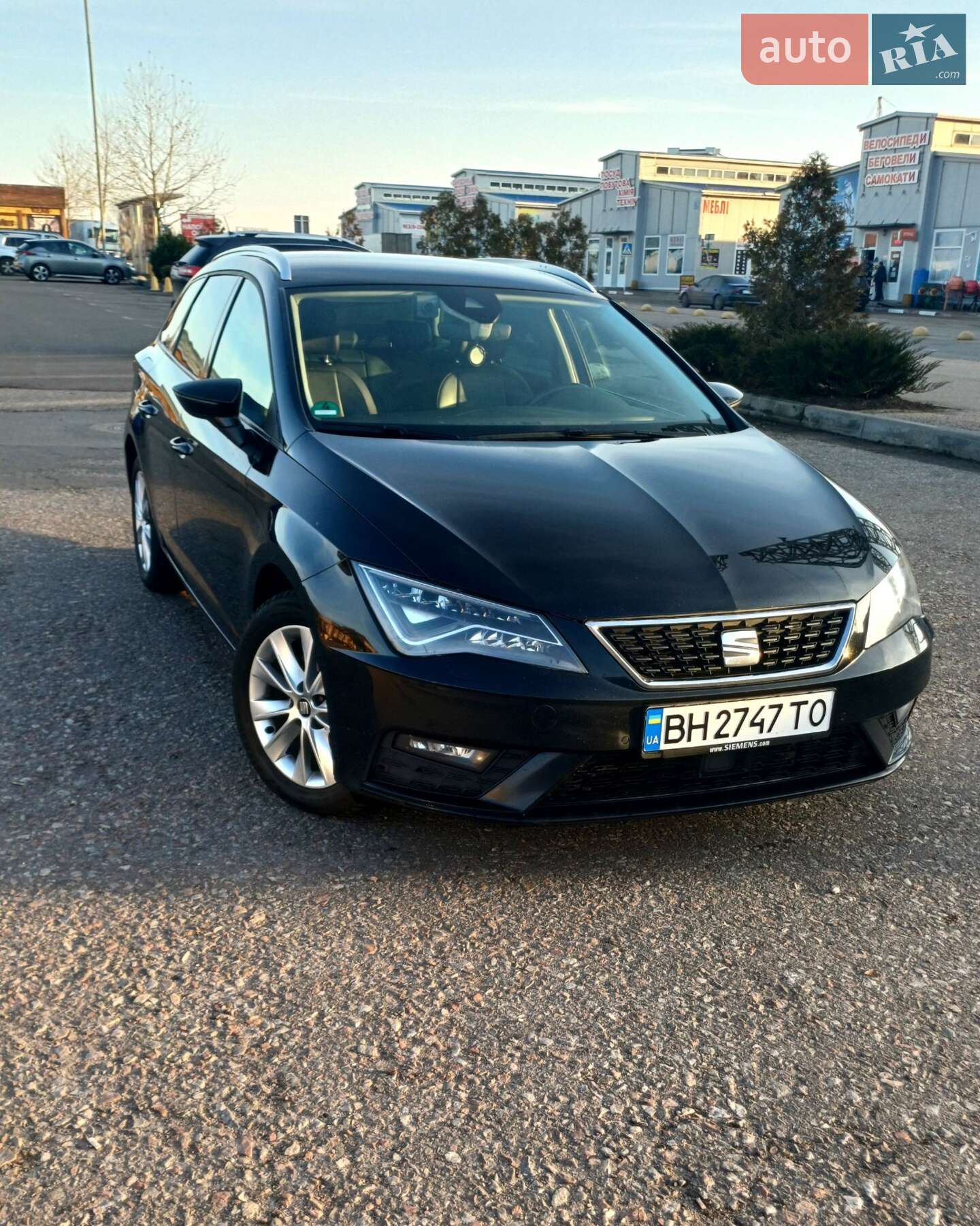 SEAT Leon 2019 VIN VSSZZZ5FZKR115141 фото оголошення 4 з 34