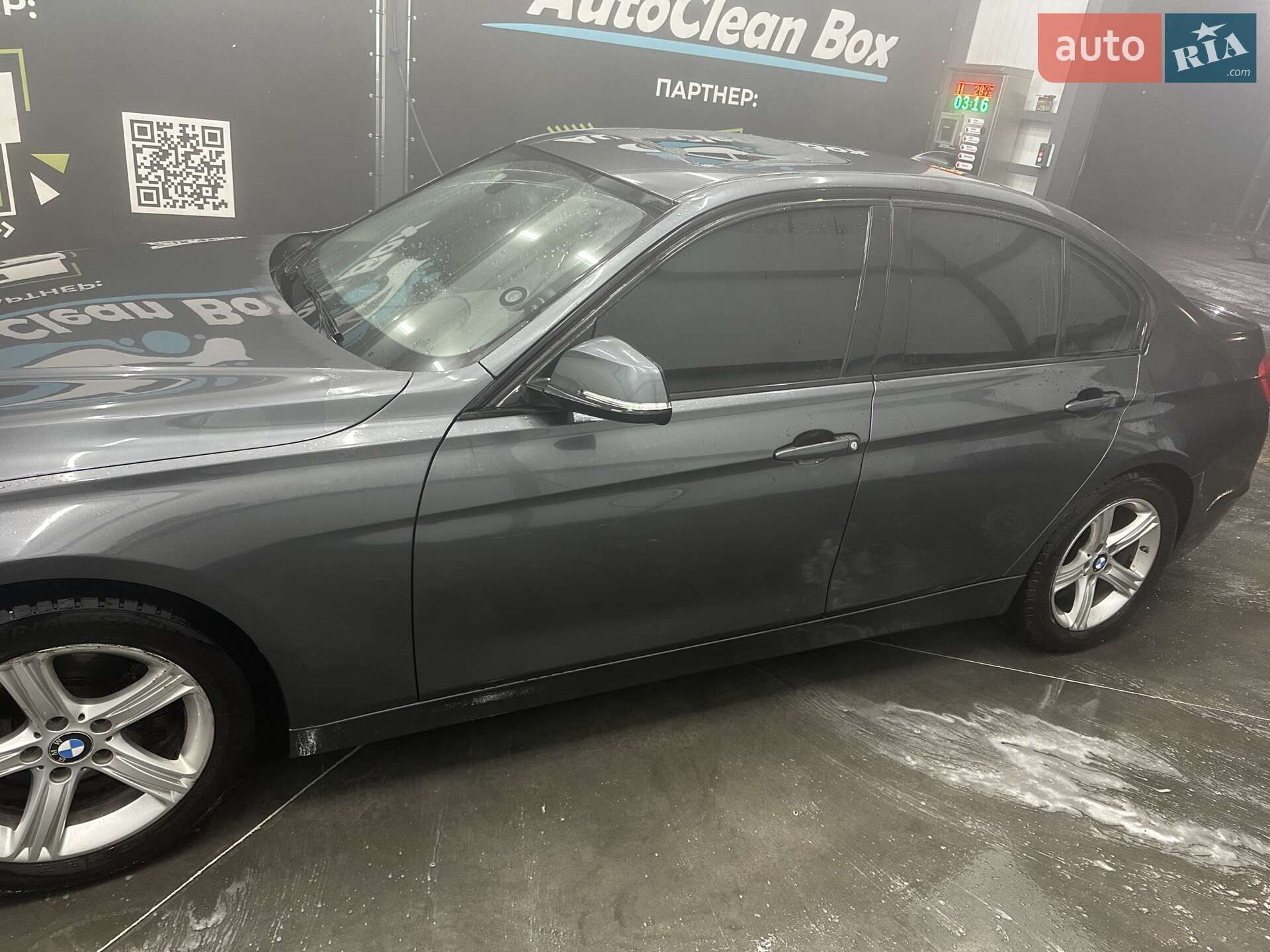 BMW 3 Series 2014 VIN WBA3B5G59FNS12166 фото оголошення 3 з 12