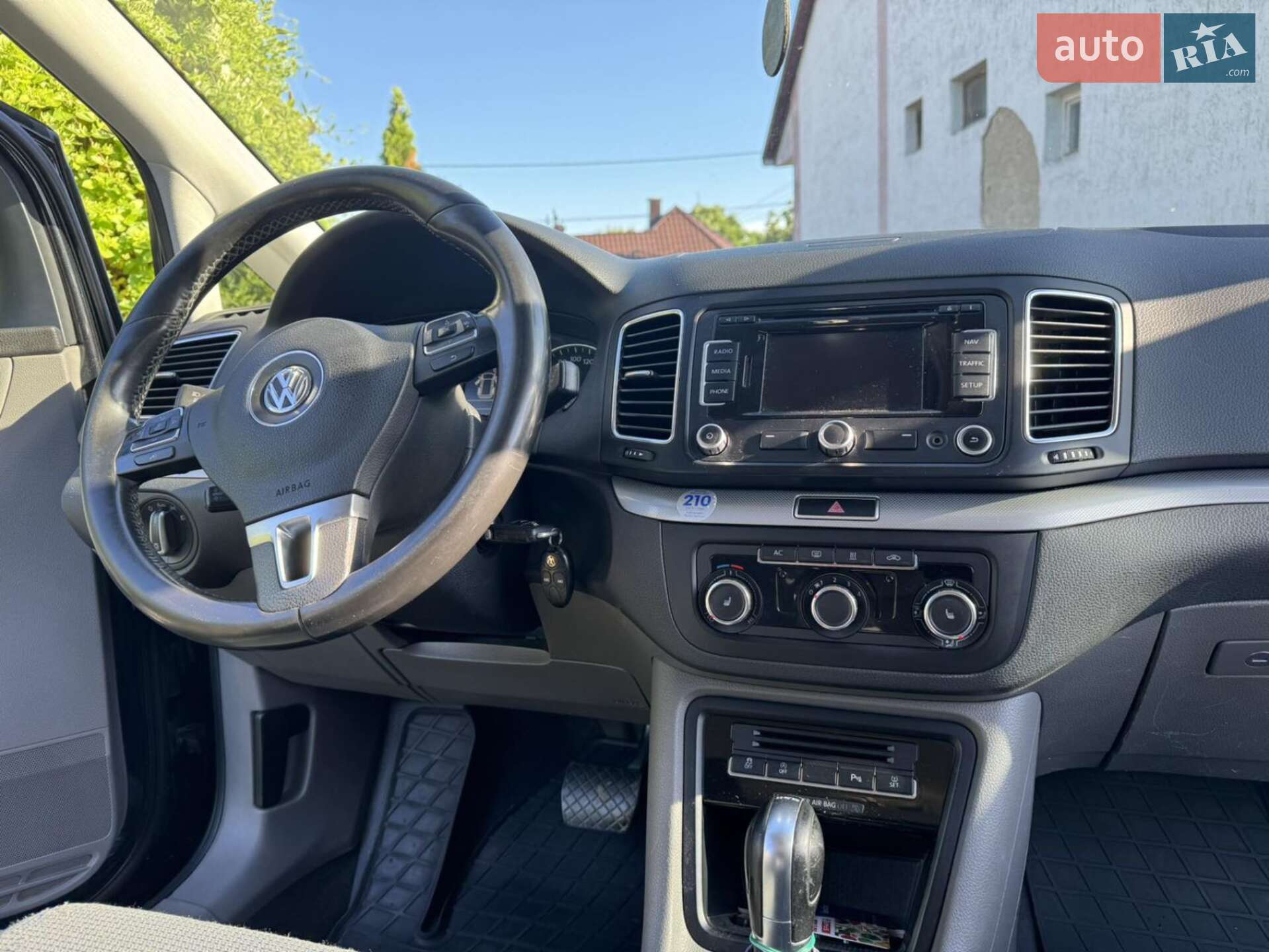 Volkswagen Sharan 2011 VIN WVWZZZ7NZBV027972 фото оголошення 27 з 31