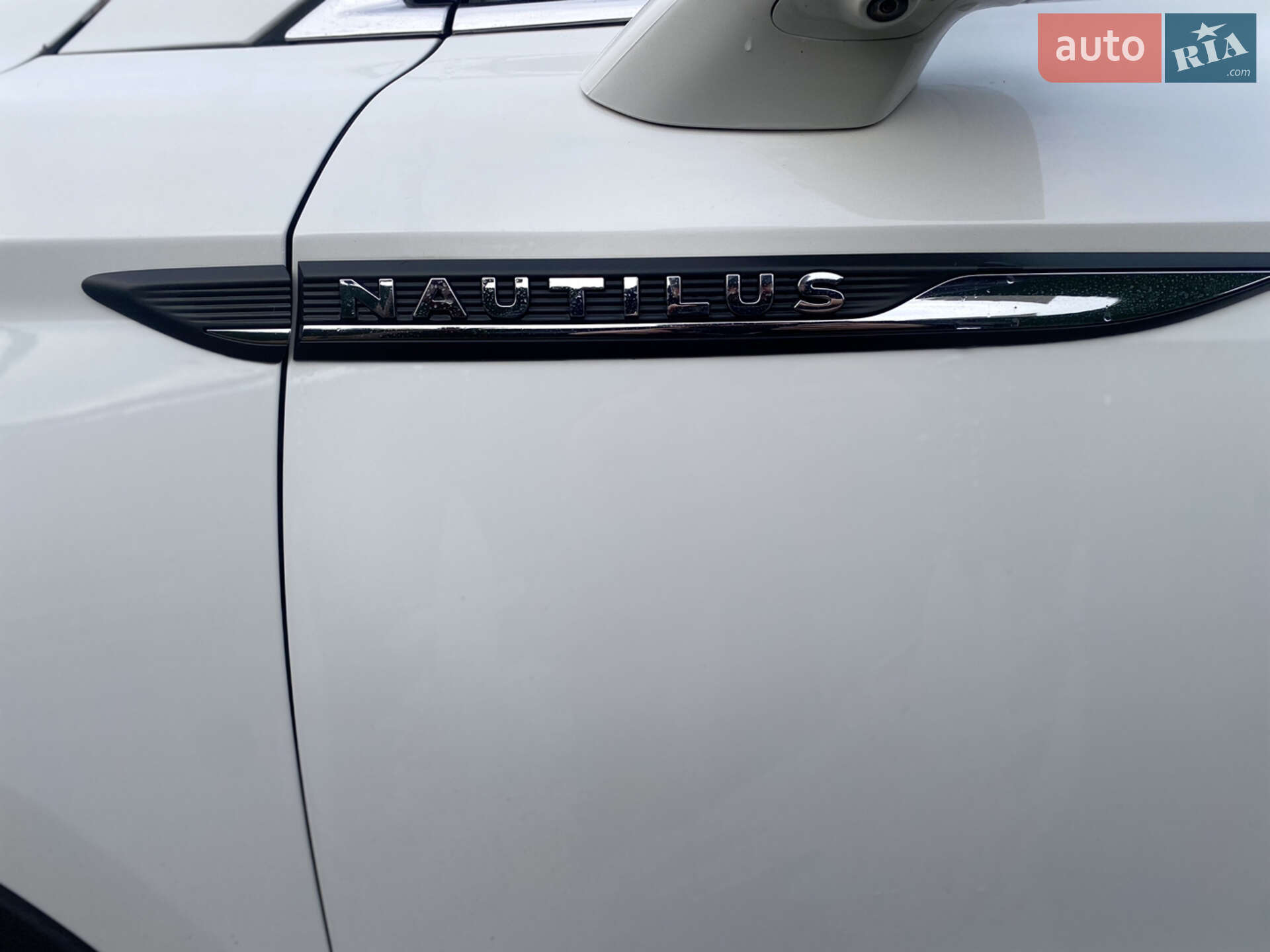 Lincoln Nautilus 2020 VIN 2LMPJ8K98LBL15198 фото оголошення 9 з 25