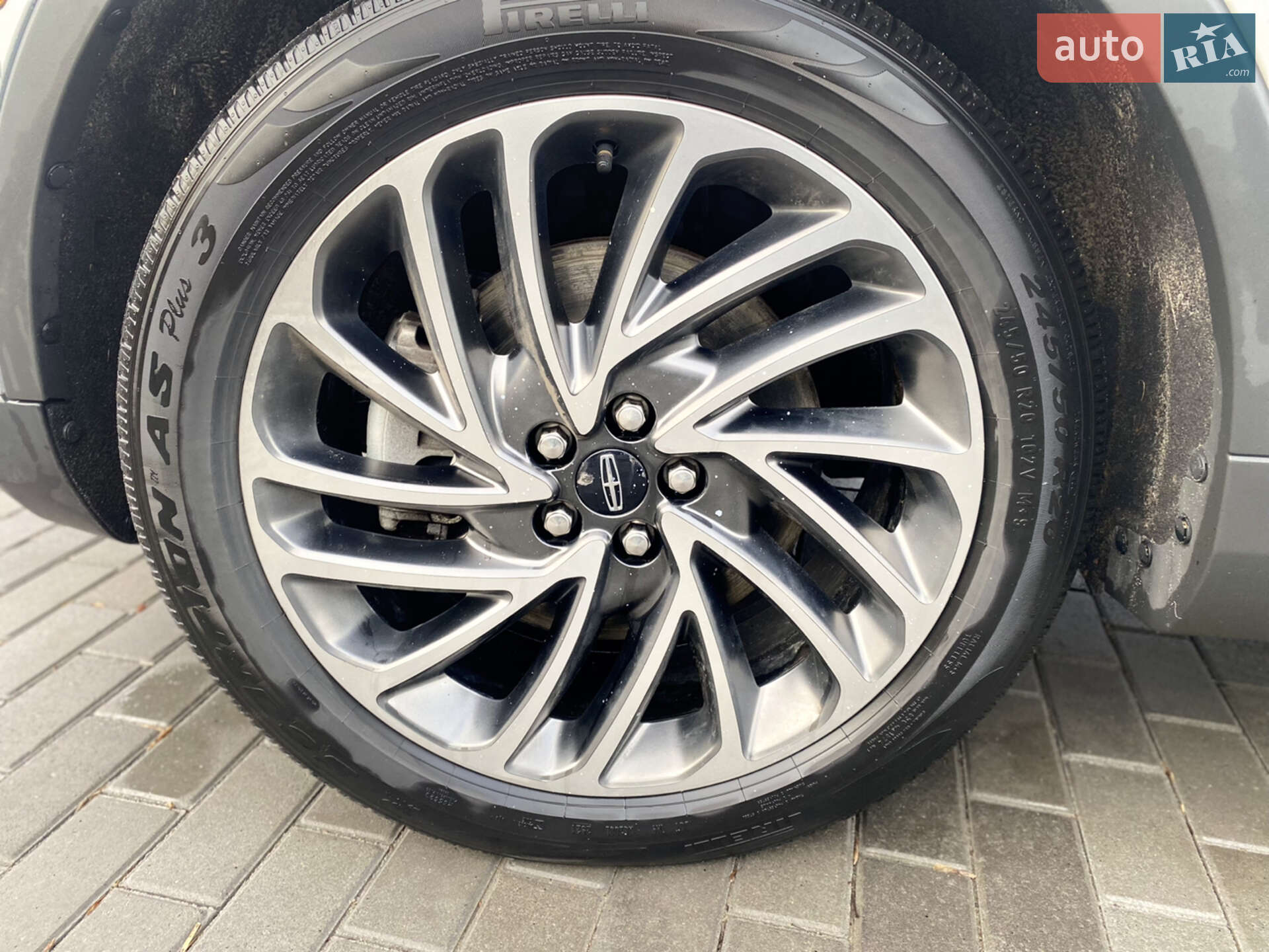 Lincoln Nautilus 2020 VIN 2LMPJ8K98LBL15198 фото оголошення 11 з 25