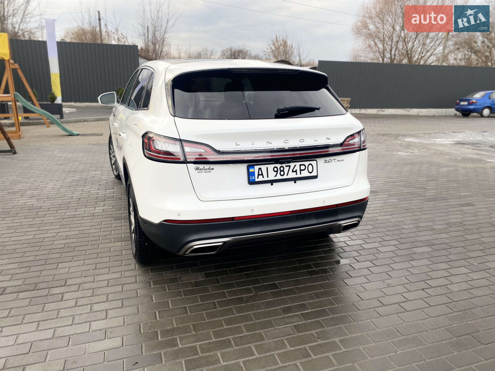 Lincoln Nautilus 2020 VIN 2LMPJ8K98LBL15198 фото оголошення 14 з 25