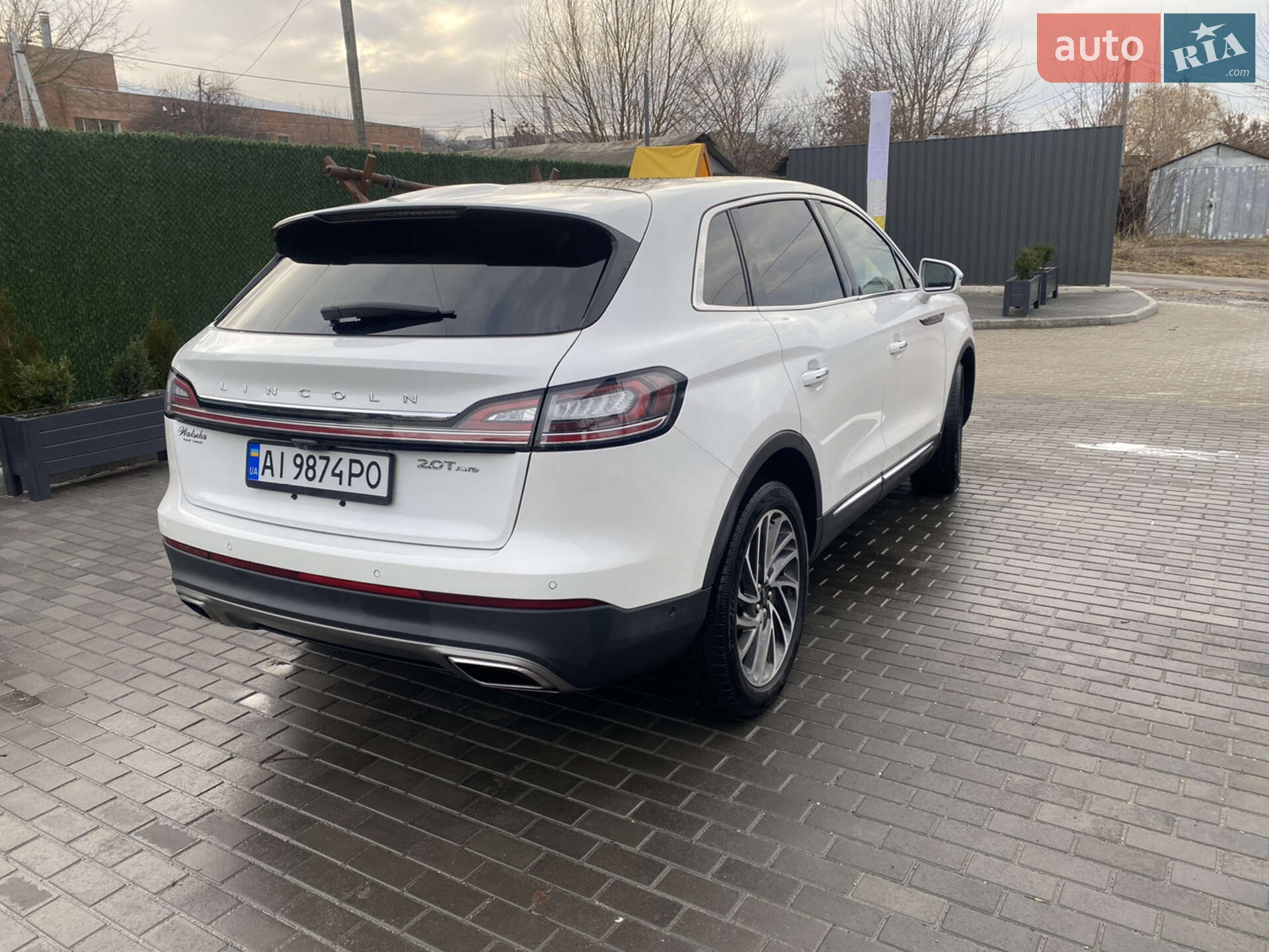 Lincoln Nautilus 2020 VIN 2LMPJ8K98LBL15198 фото оголошення 18 з 25